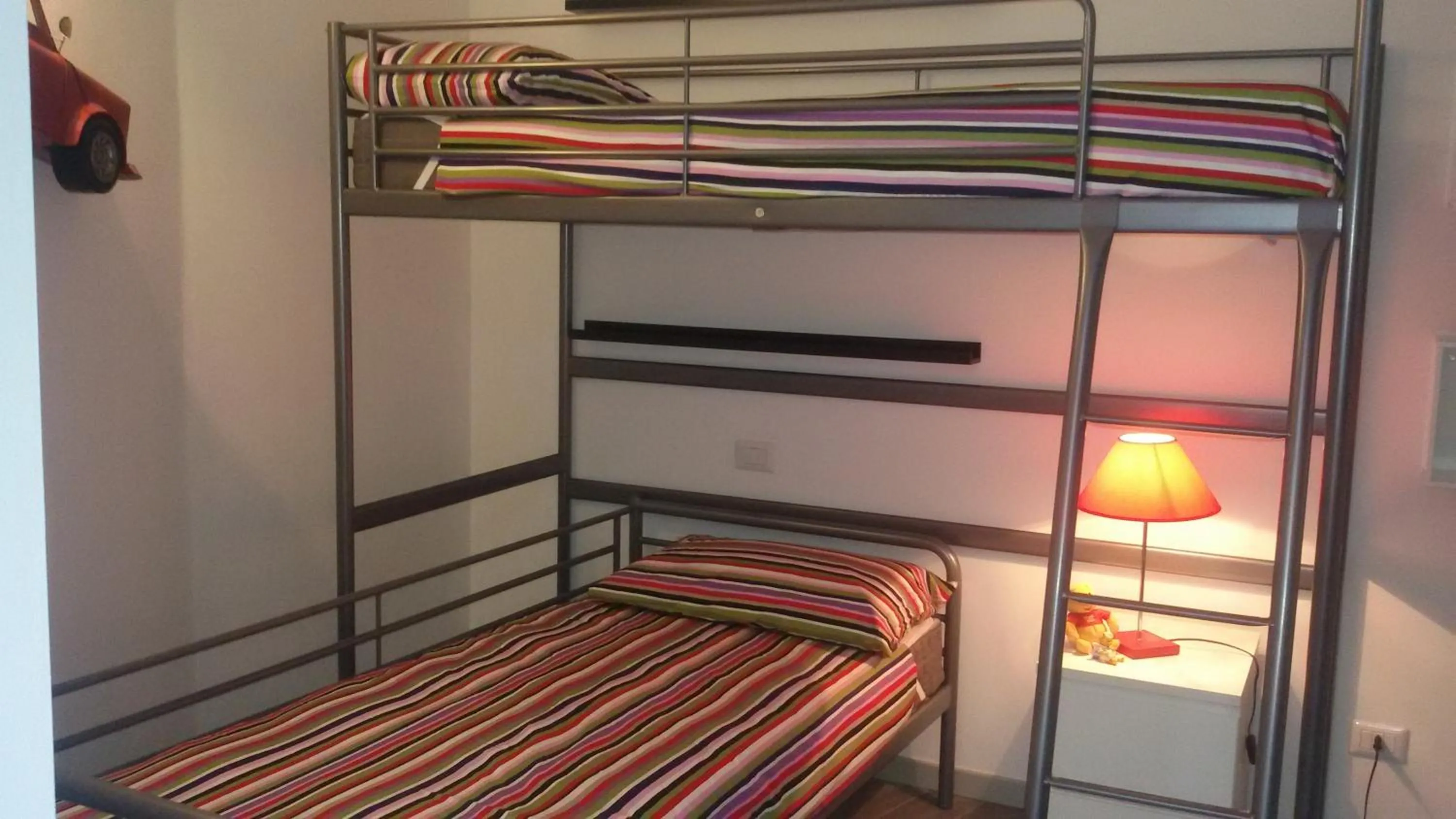 bunk bed, Bed in Como Via Carcano 13