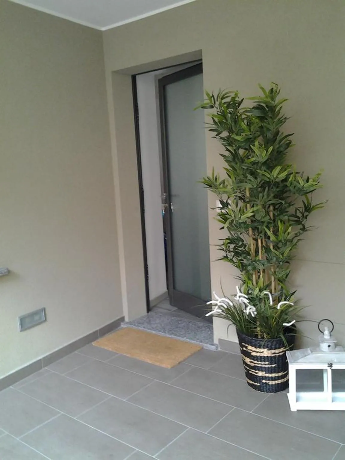 Facade/entrance in Como Via Carcano 13