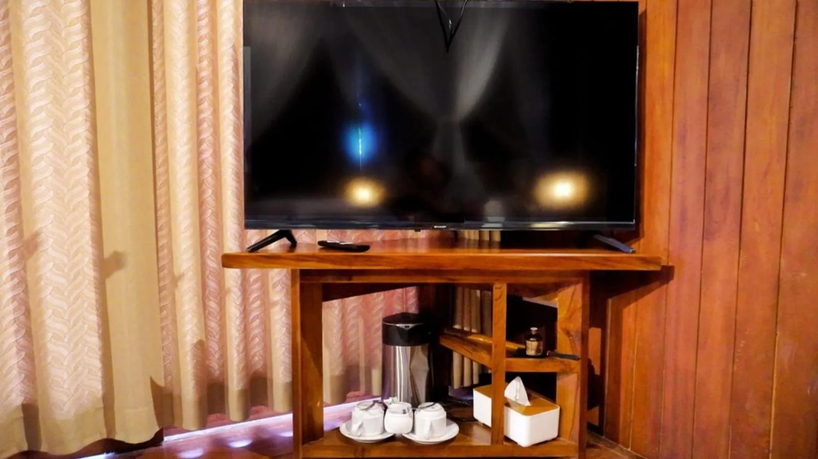 TV and multimedia in Golo Pada Villa Labuan Bajo by ABM