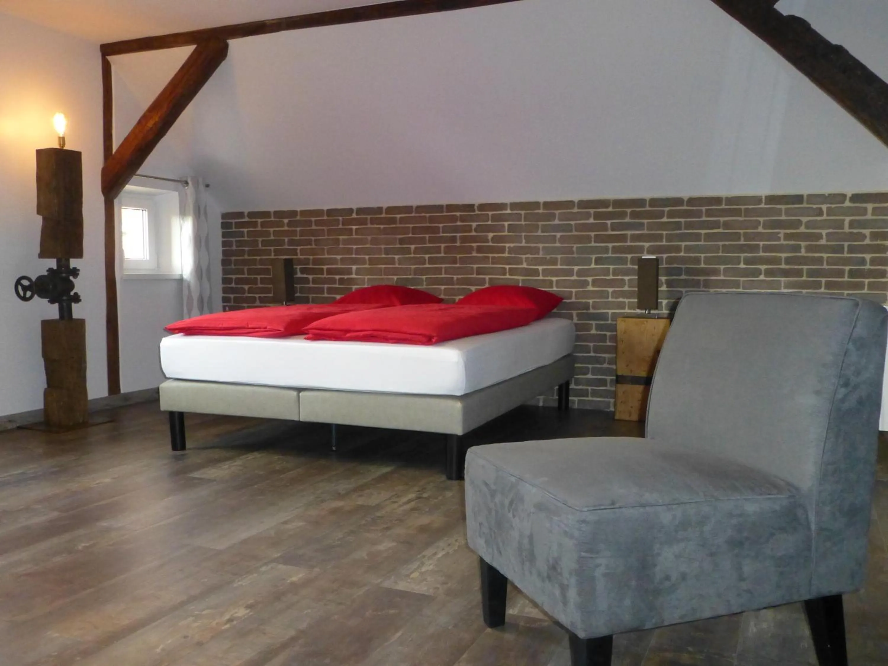 Property building, Bed in L’Été en Novembre