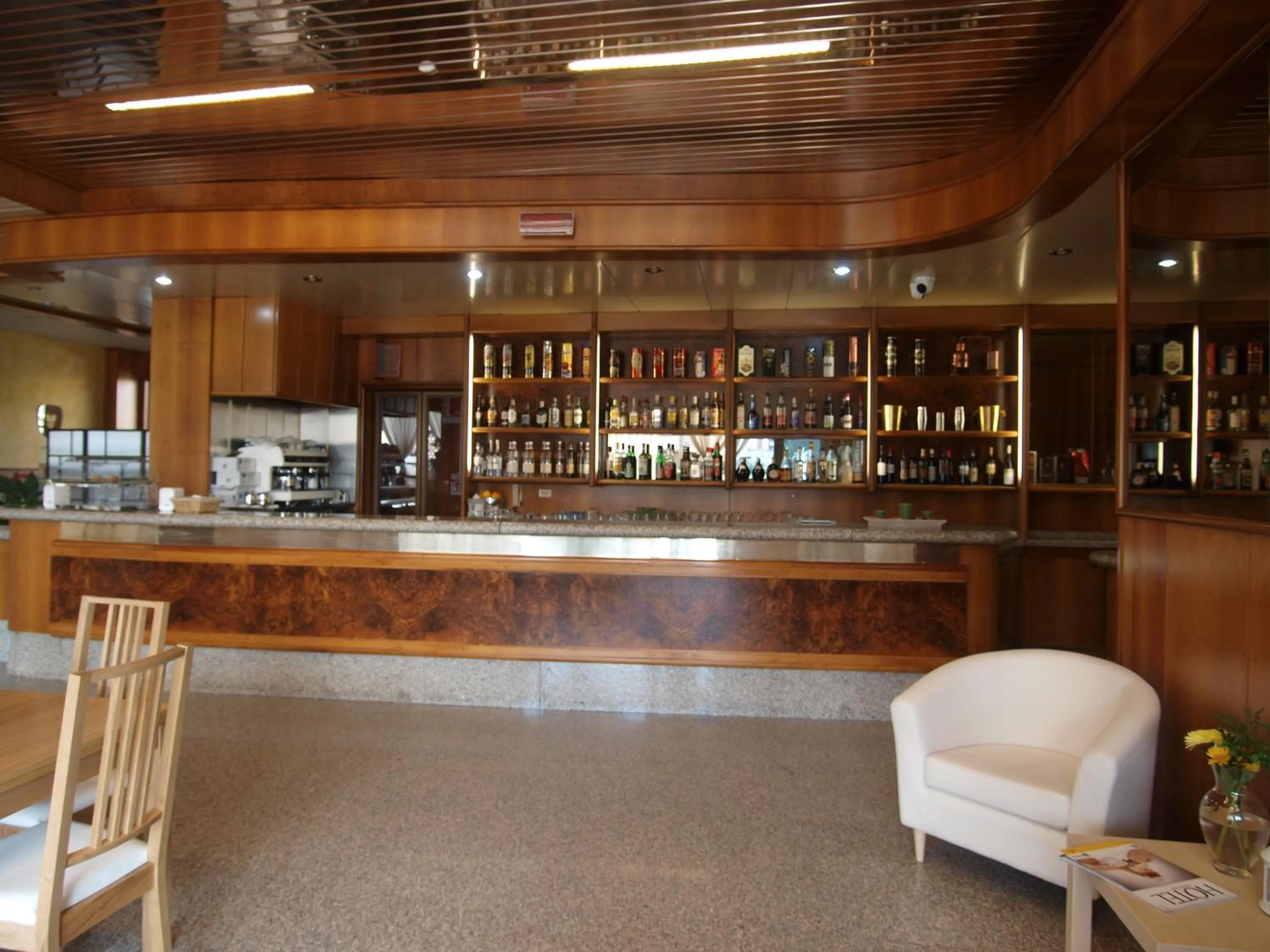 Communal lounge/ TV room in Hotel Route 9