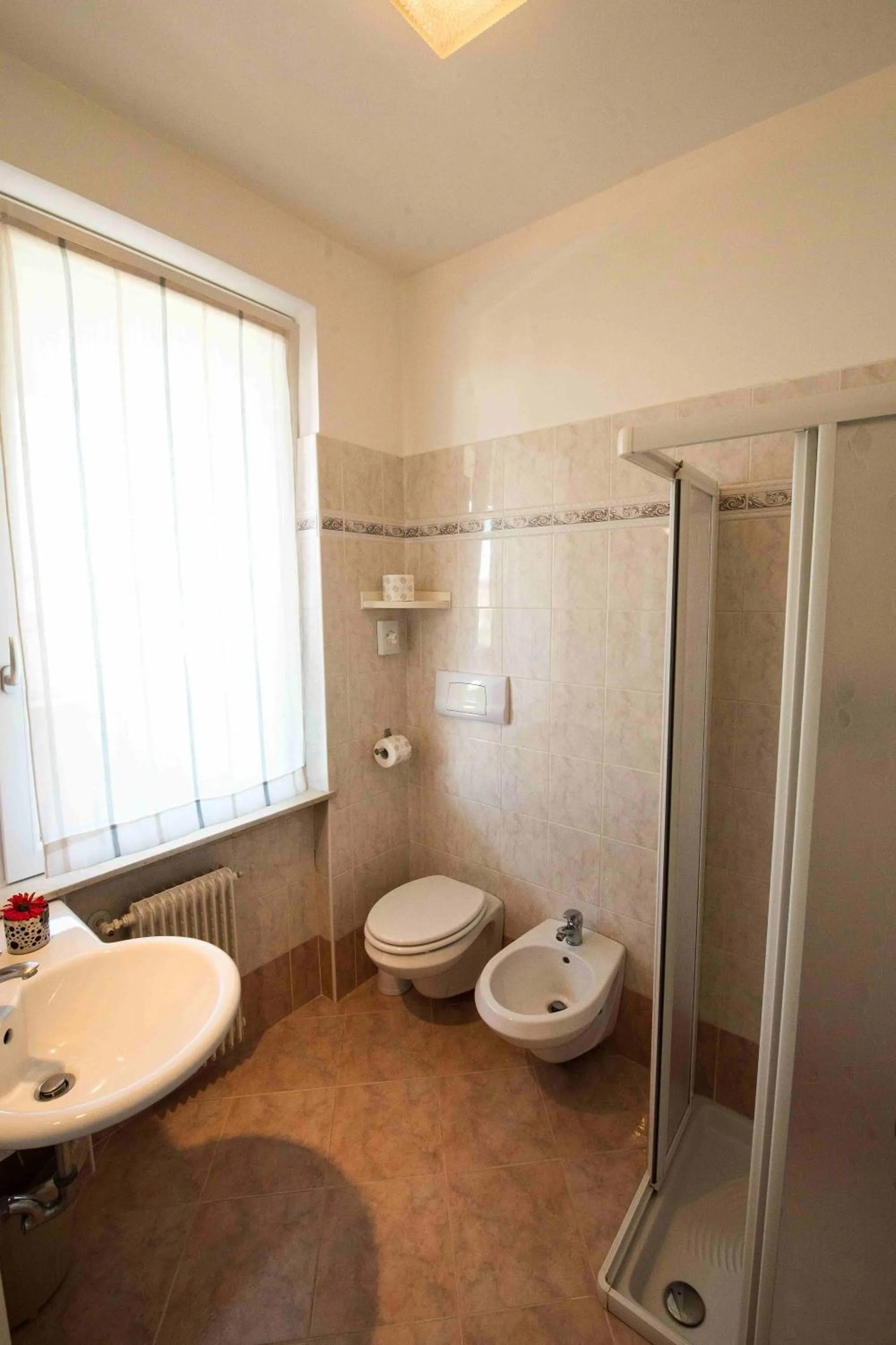 Bathroom in Hotel Route 9