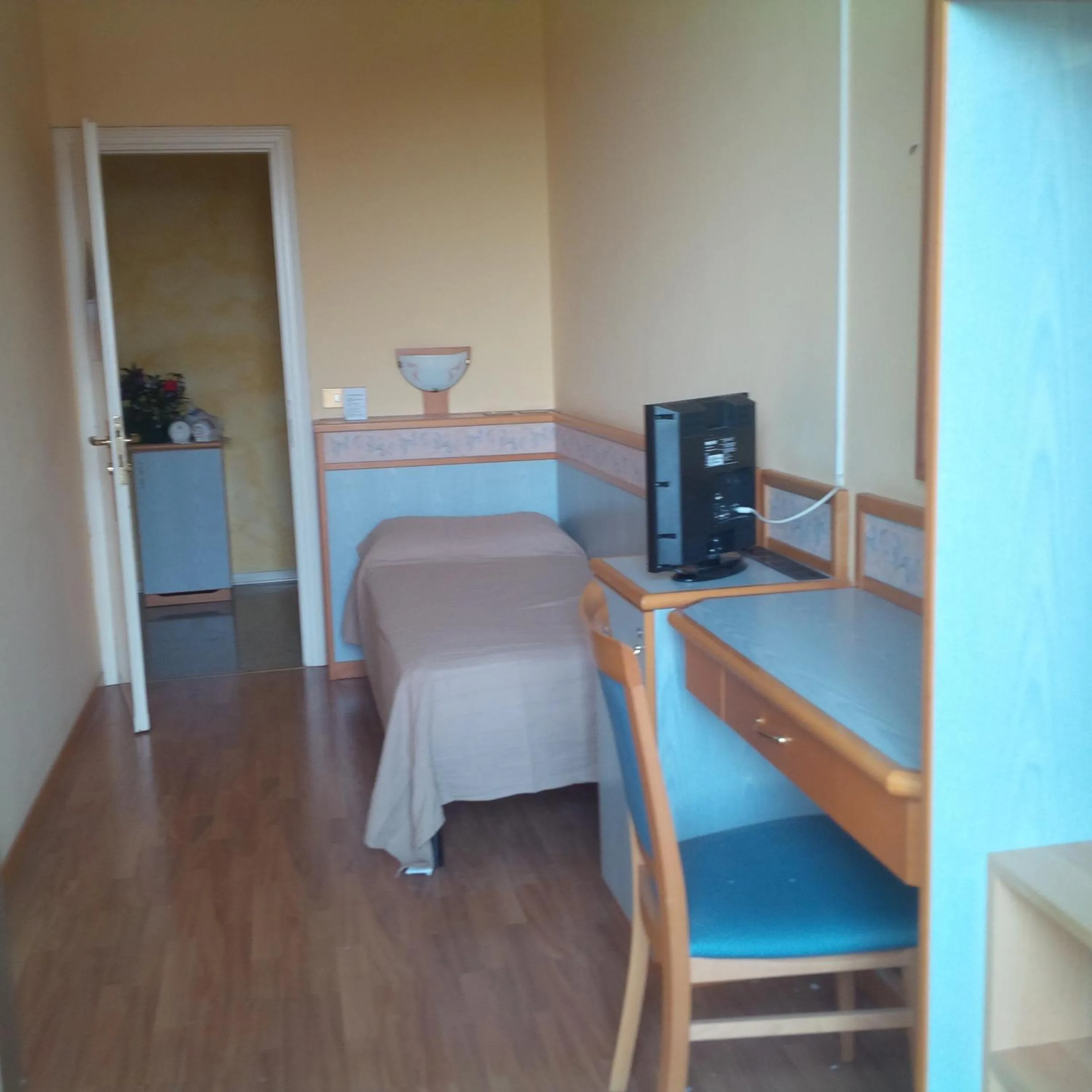 Bed in Hotel Route 9