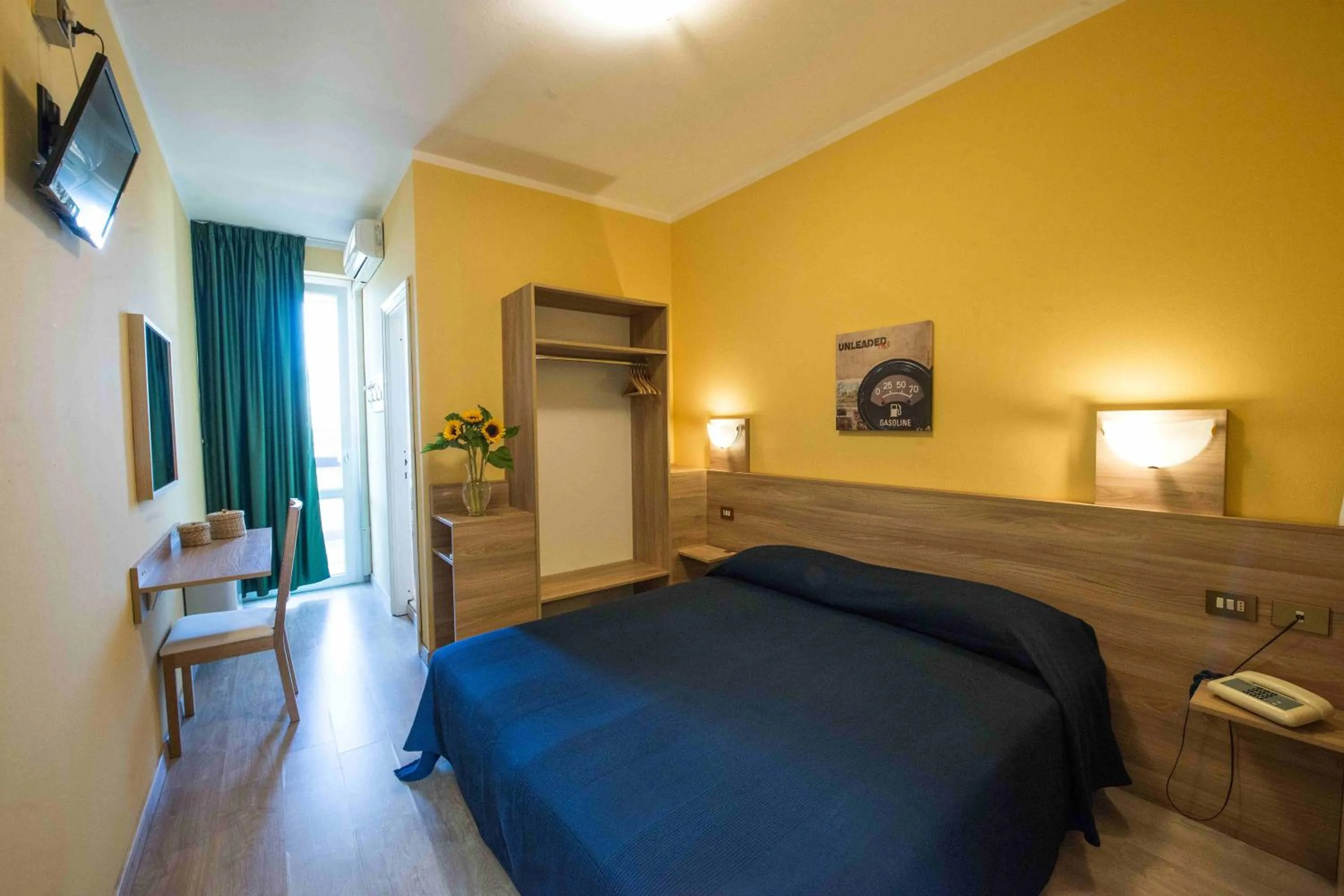 Bed in Hotel Route 9