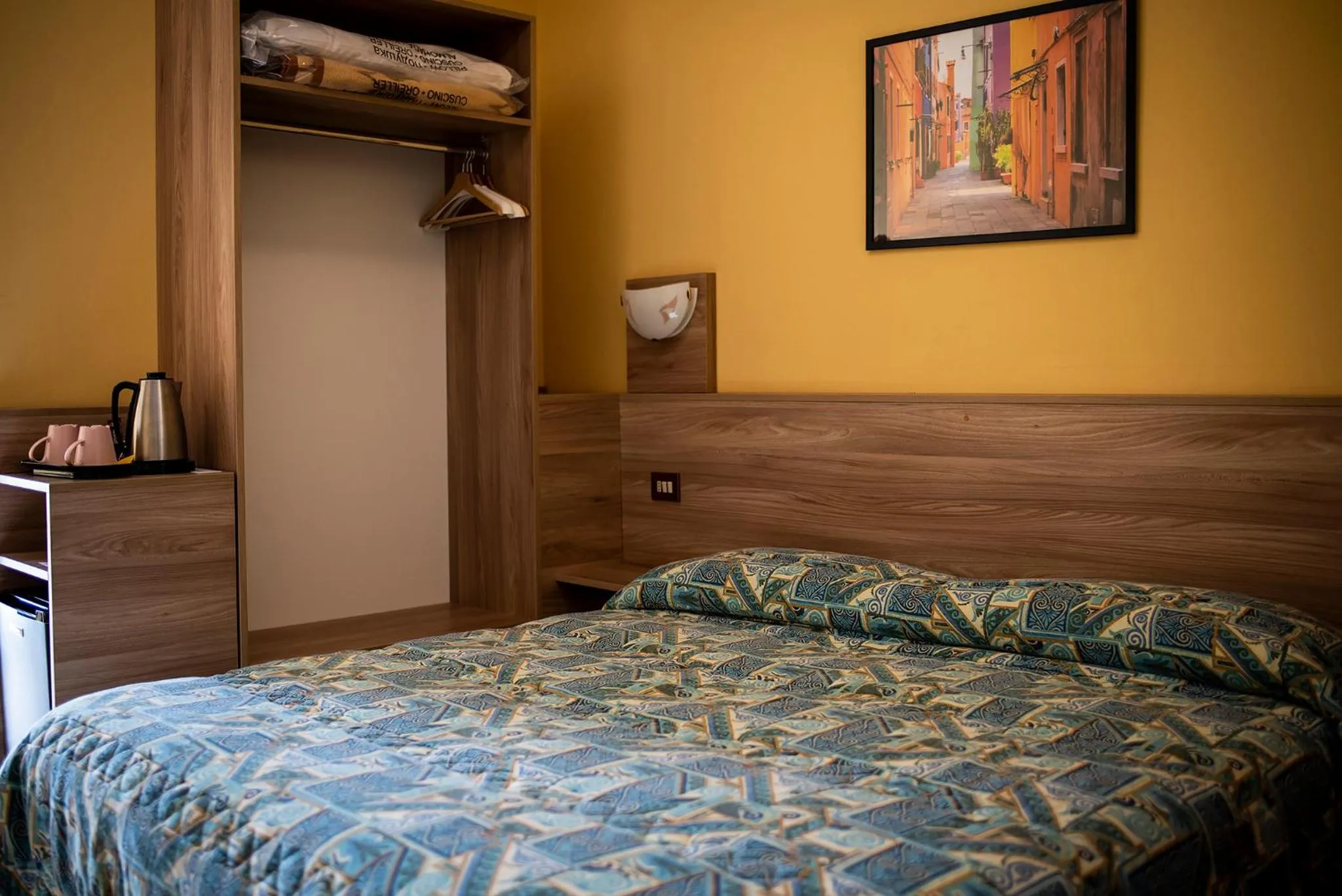 Bed in Hotel Route 9