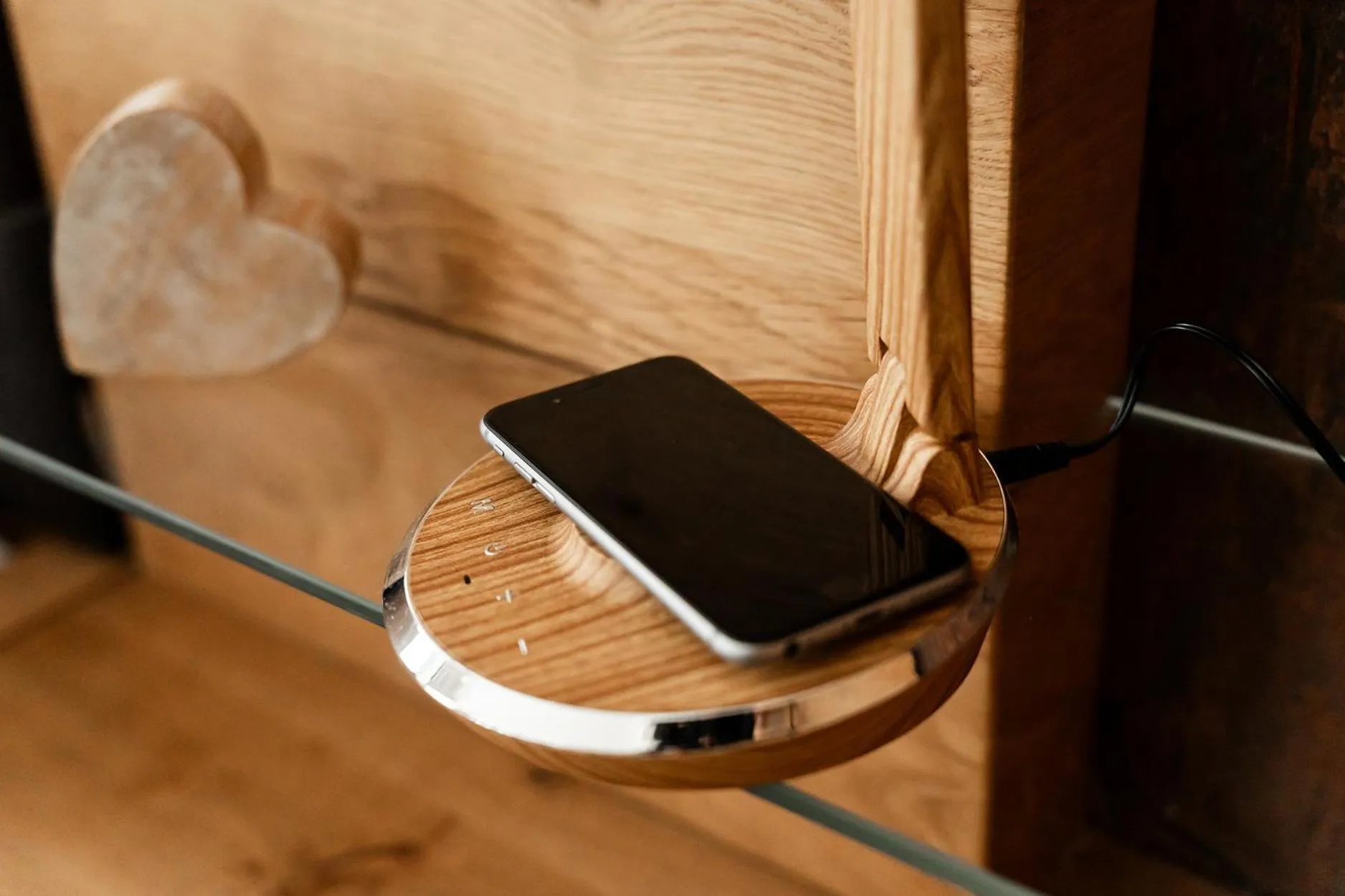 Hotel Vier Jahreszeiten Therme & Kliniken Bad Krozingen Nähe Freiburg & Schwarzwald Ideal für Geschäftsreisende & Wellness 24h Check-In WLAN & Parken gratis