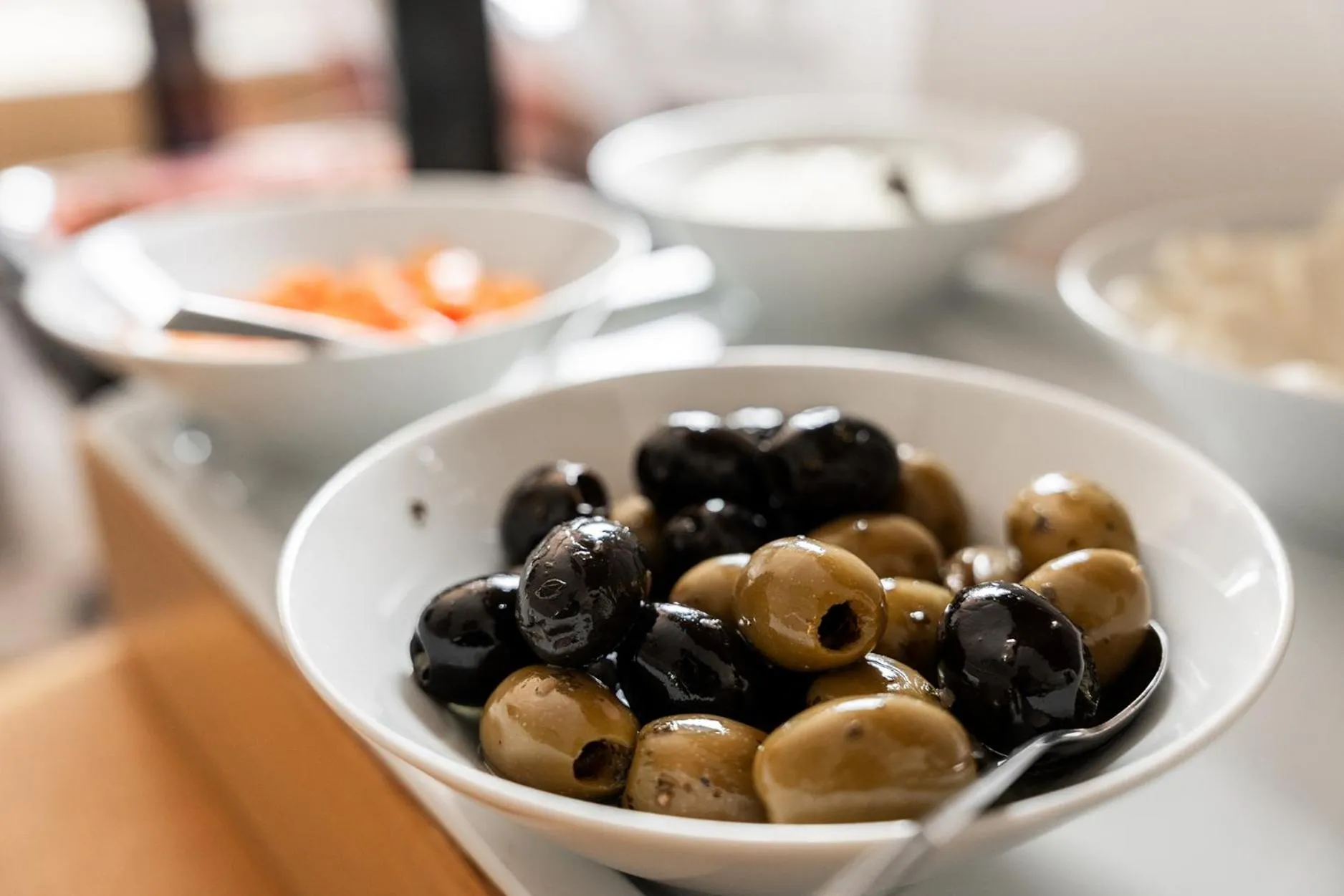 Hotel Vier Jahreszeiten Therme & Kliniken Bad Krozingen Nähe Freiburg & Schwarzwald Ideal für Geschäftsreisende & Wellness 24h Check-In WLAN & Parken gratis