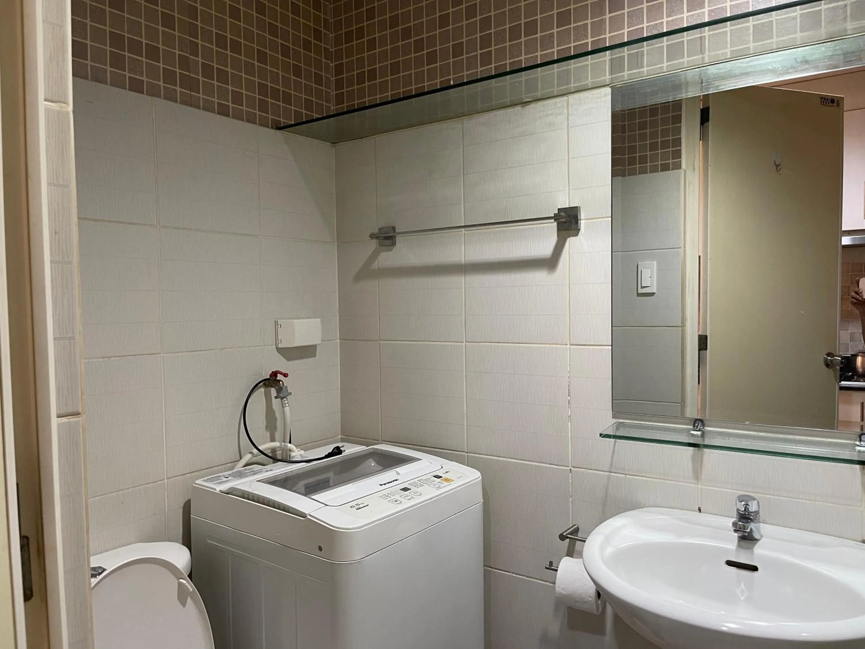 Premiere Haven MOA Staycation