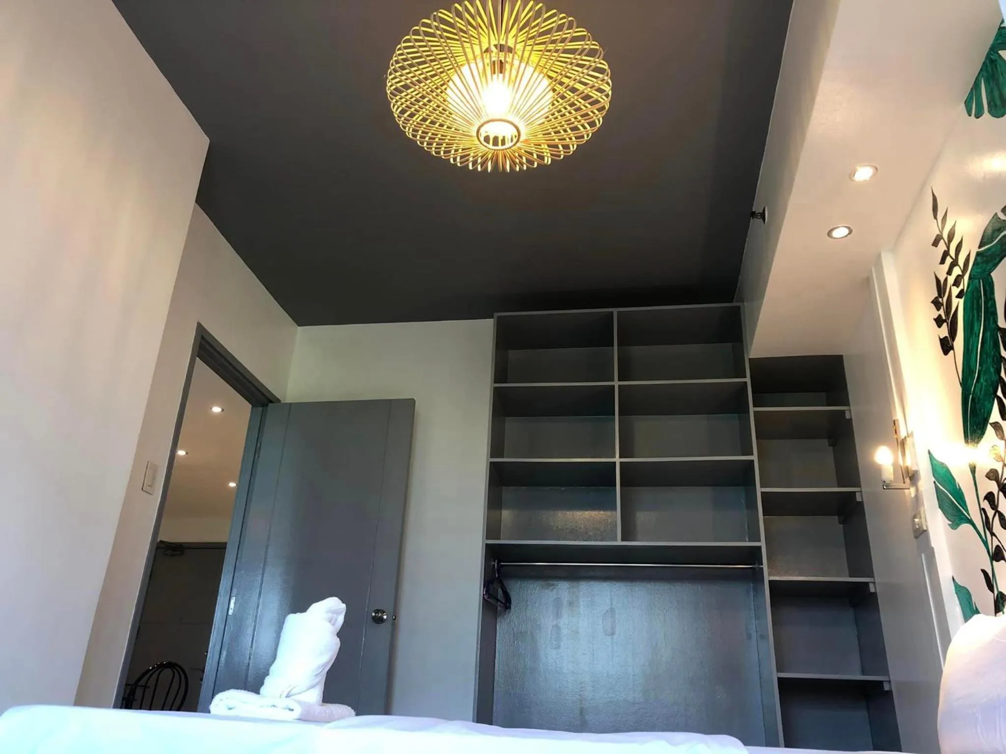 Premiere Haven MOA Staycation