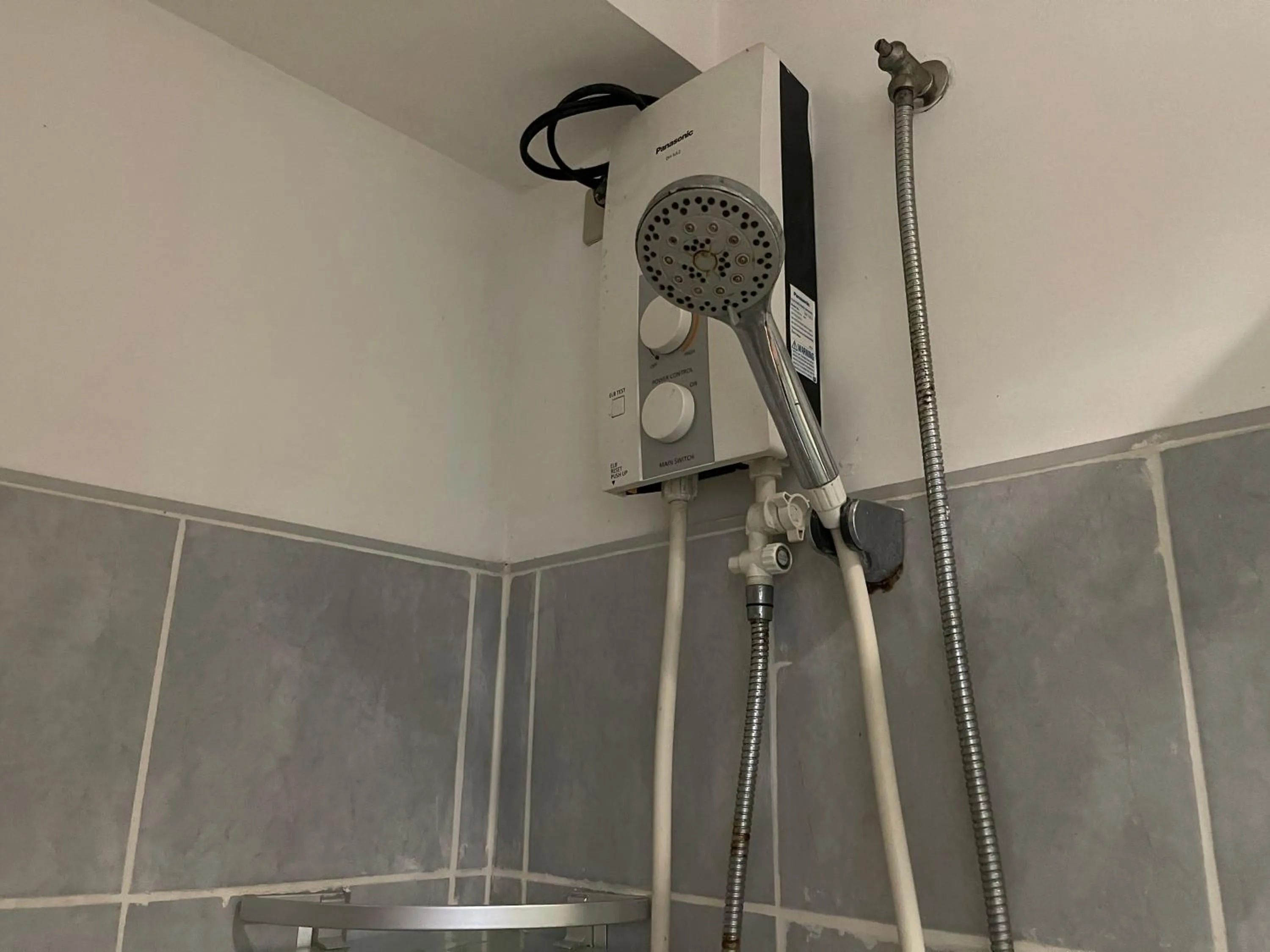 Premiere Haven MOA Staycation