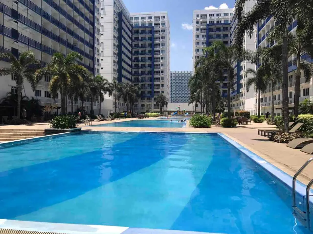 Premiere Haven MOA Staycation