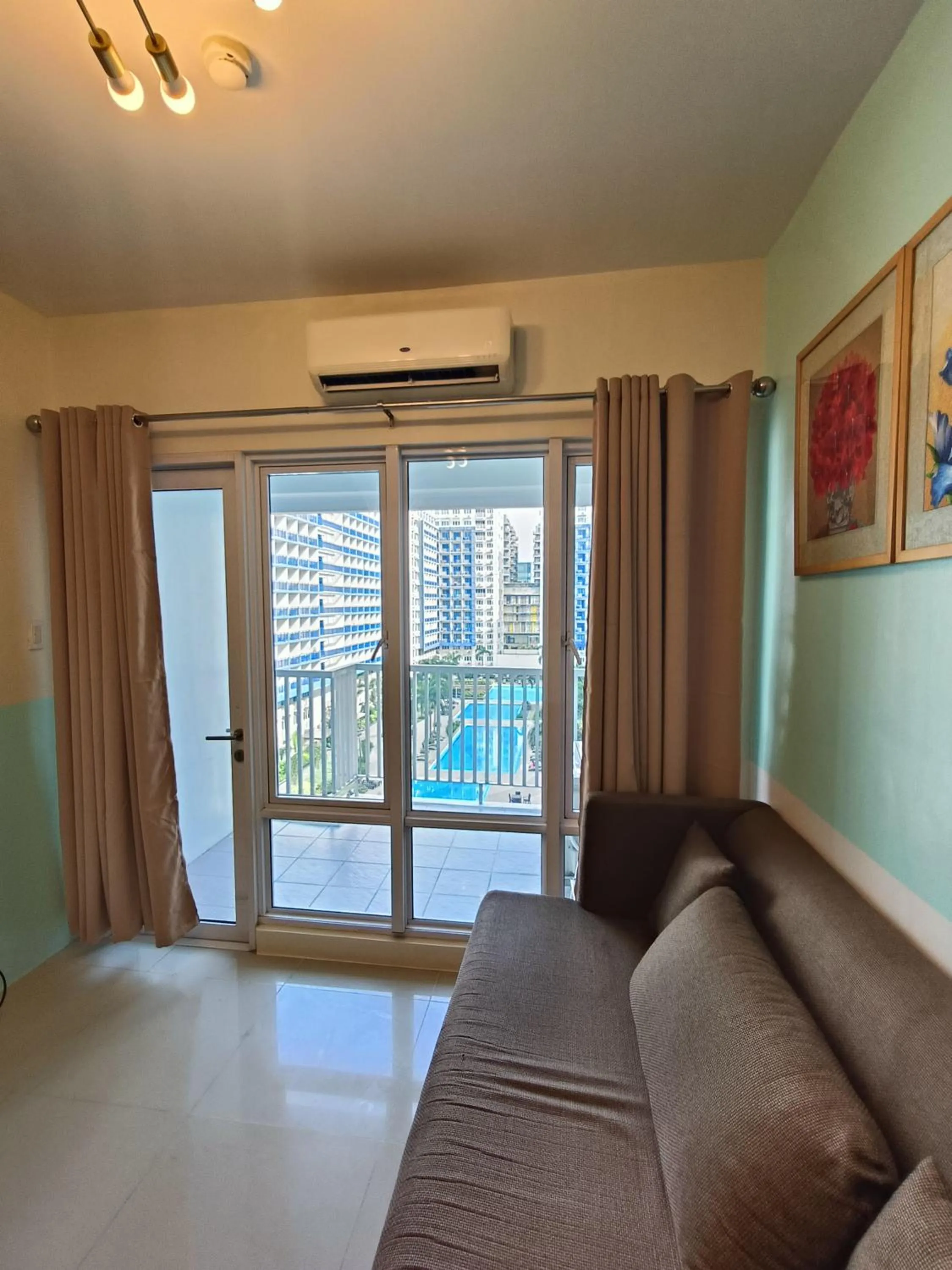 Premiere Haven MOA Staycation