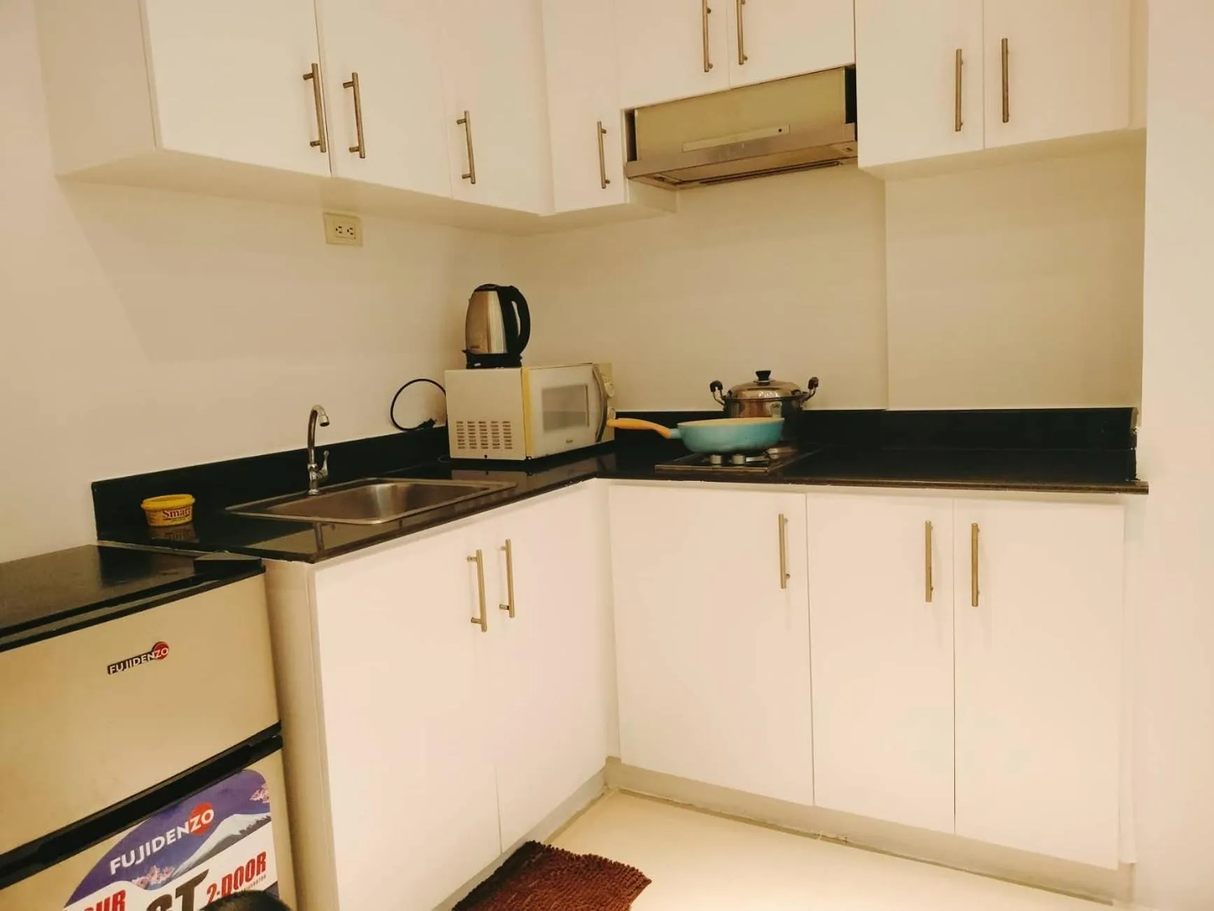 Premiere Haven MOA Staycation