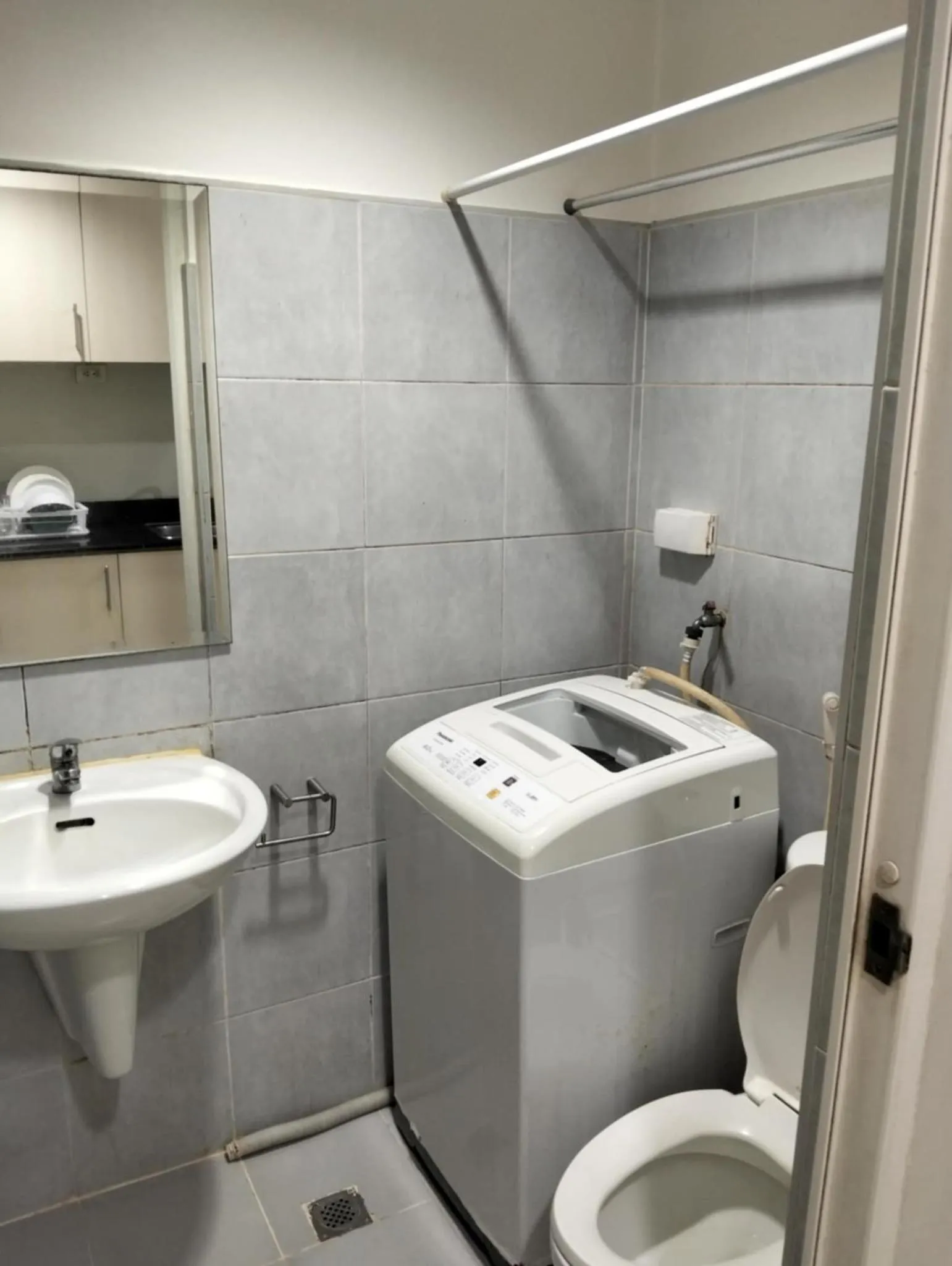 Premiere Haven MOA Staycation