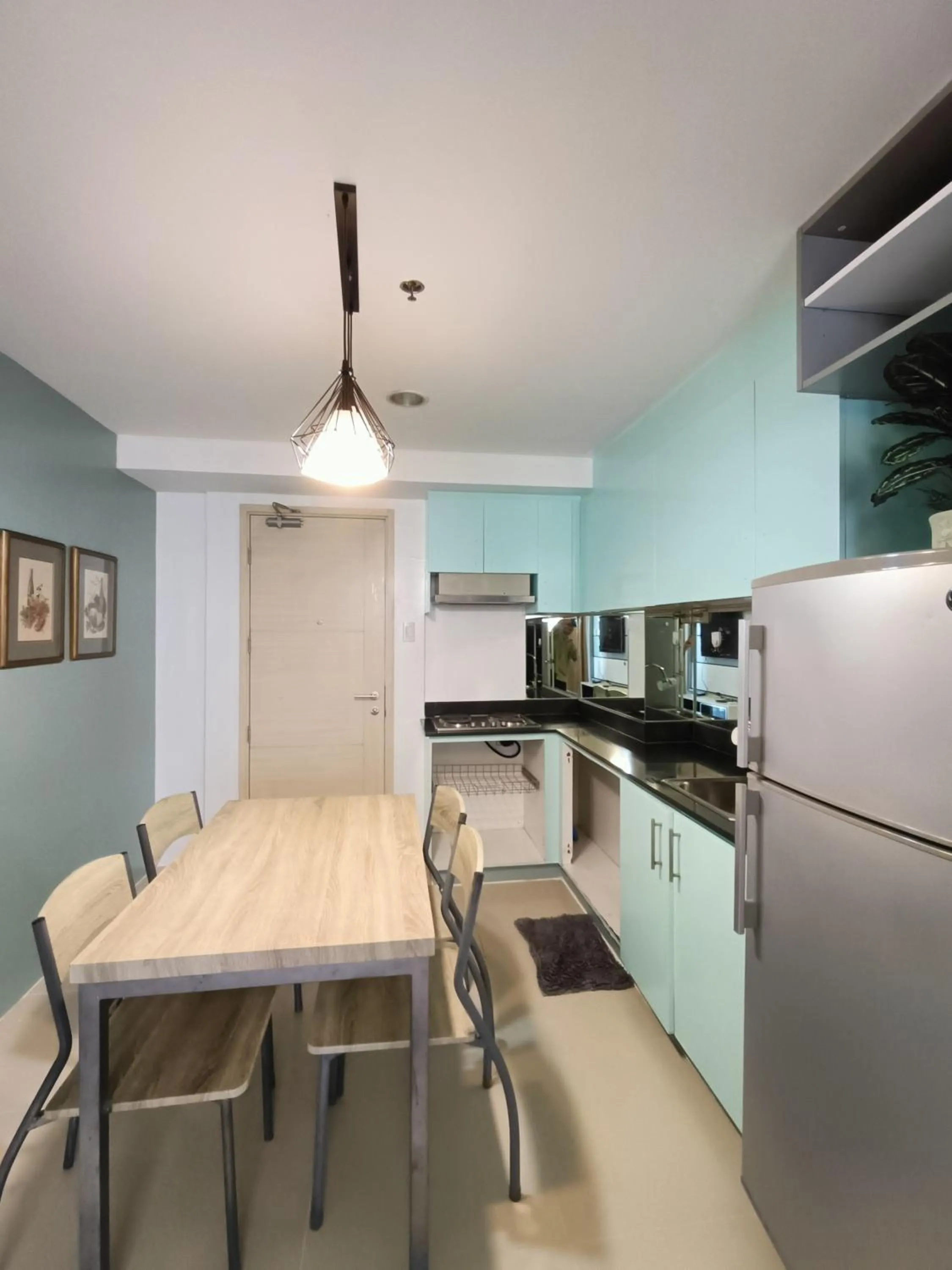 Premiere Haven MOA Staycation