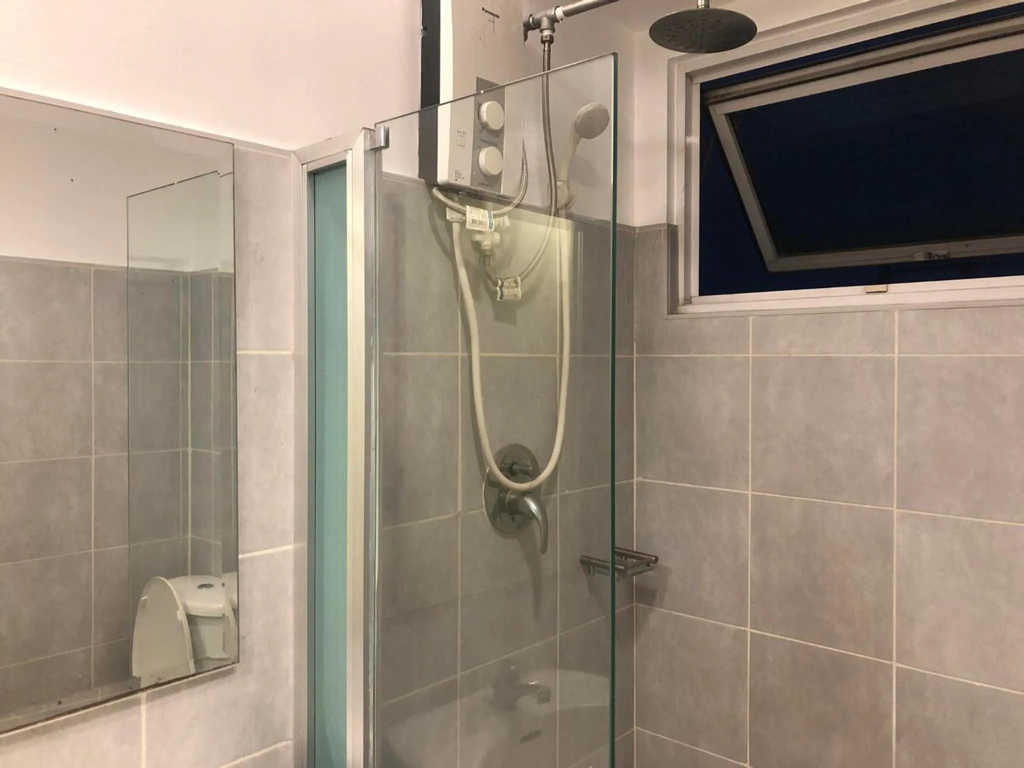 Premiere Haven MOA Staycation