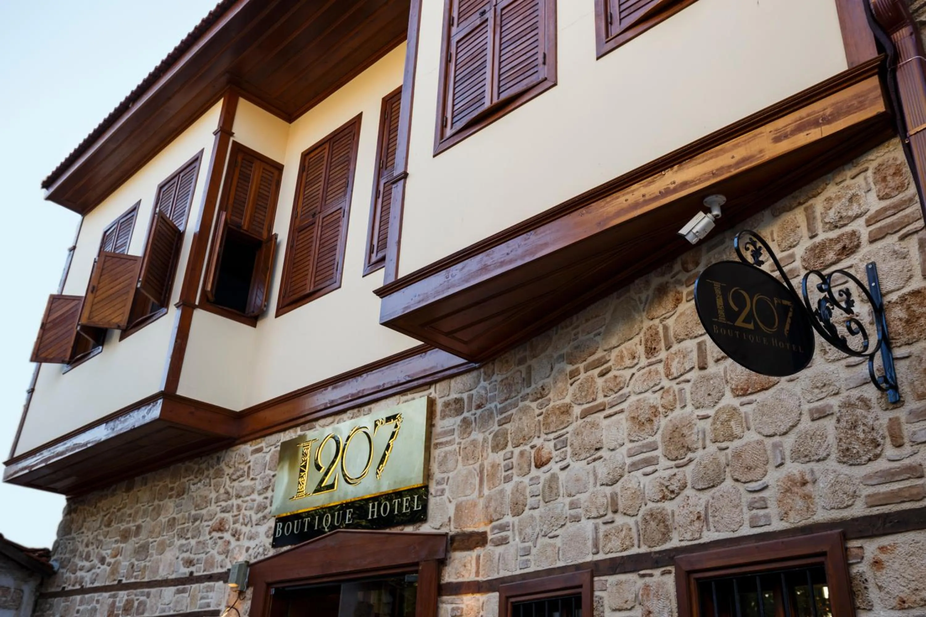 Facade/entrance in Hotel 1207 Special Class