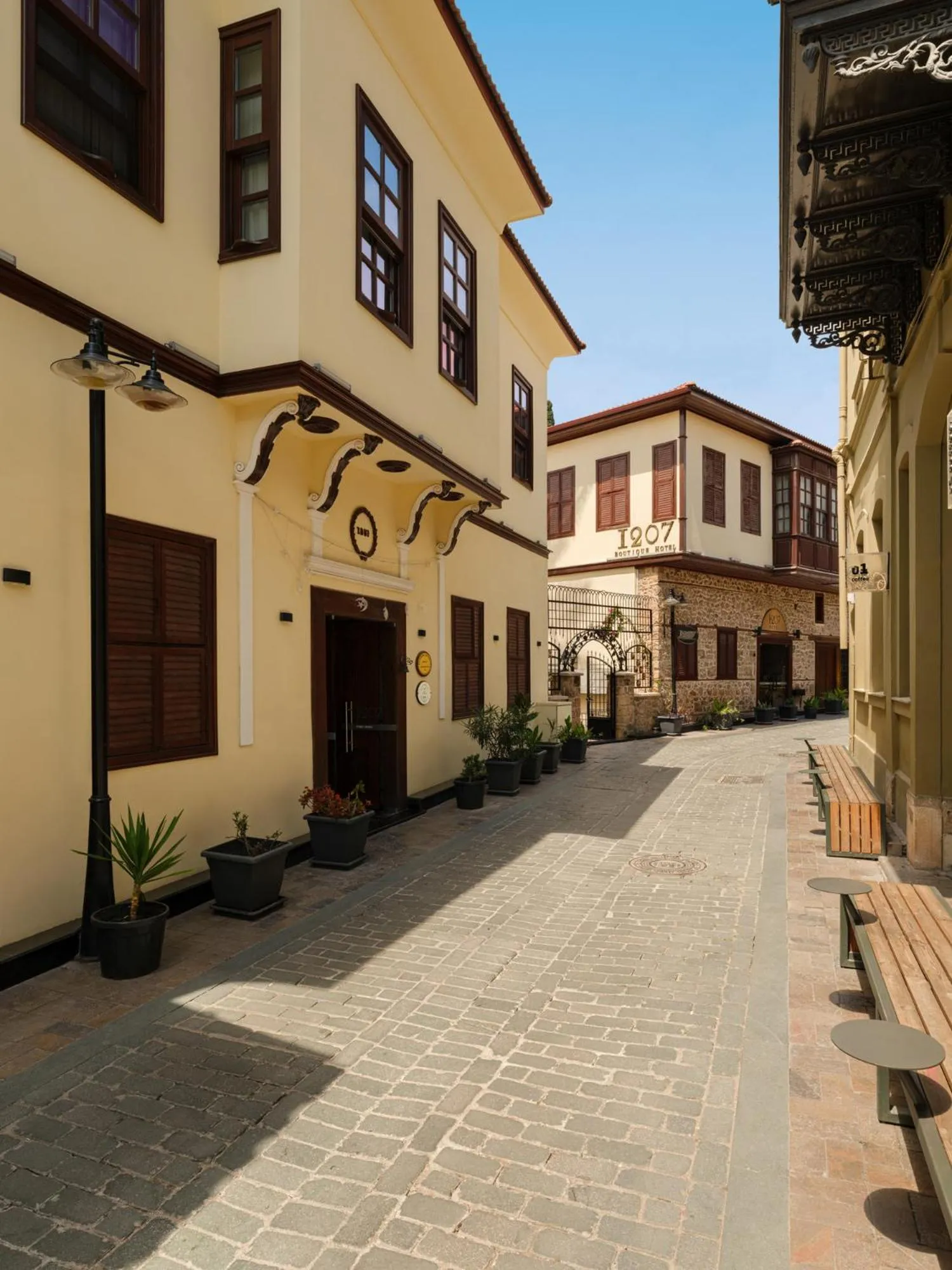 Property building in Hotel 1207 Special Class