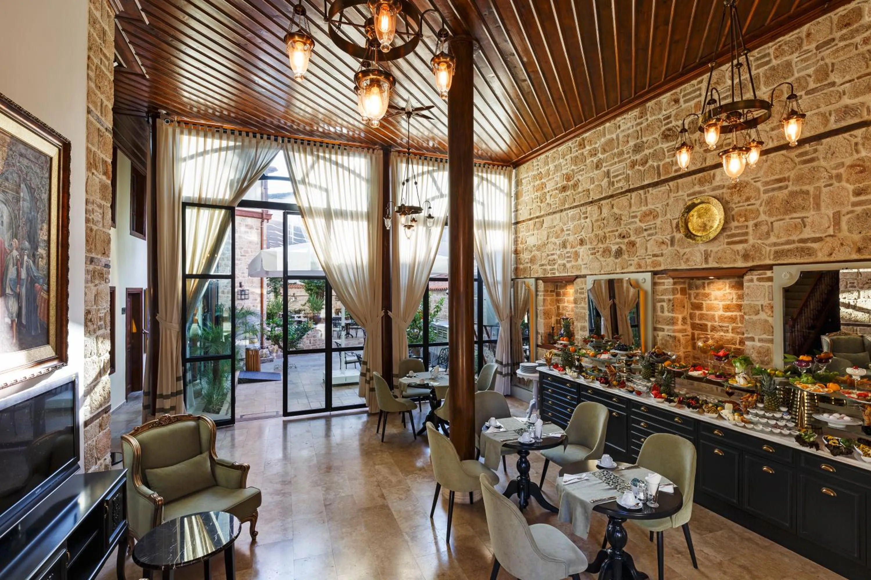 Restaurant/places to eat in Hotel 1207 Special Class