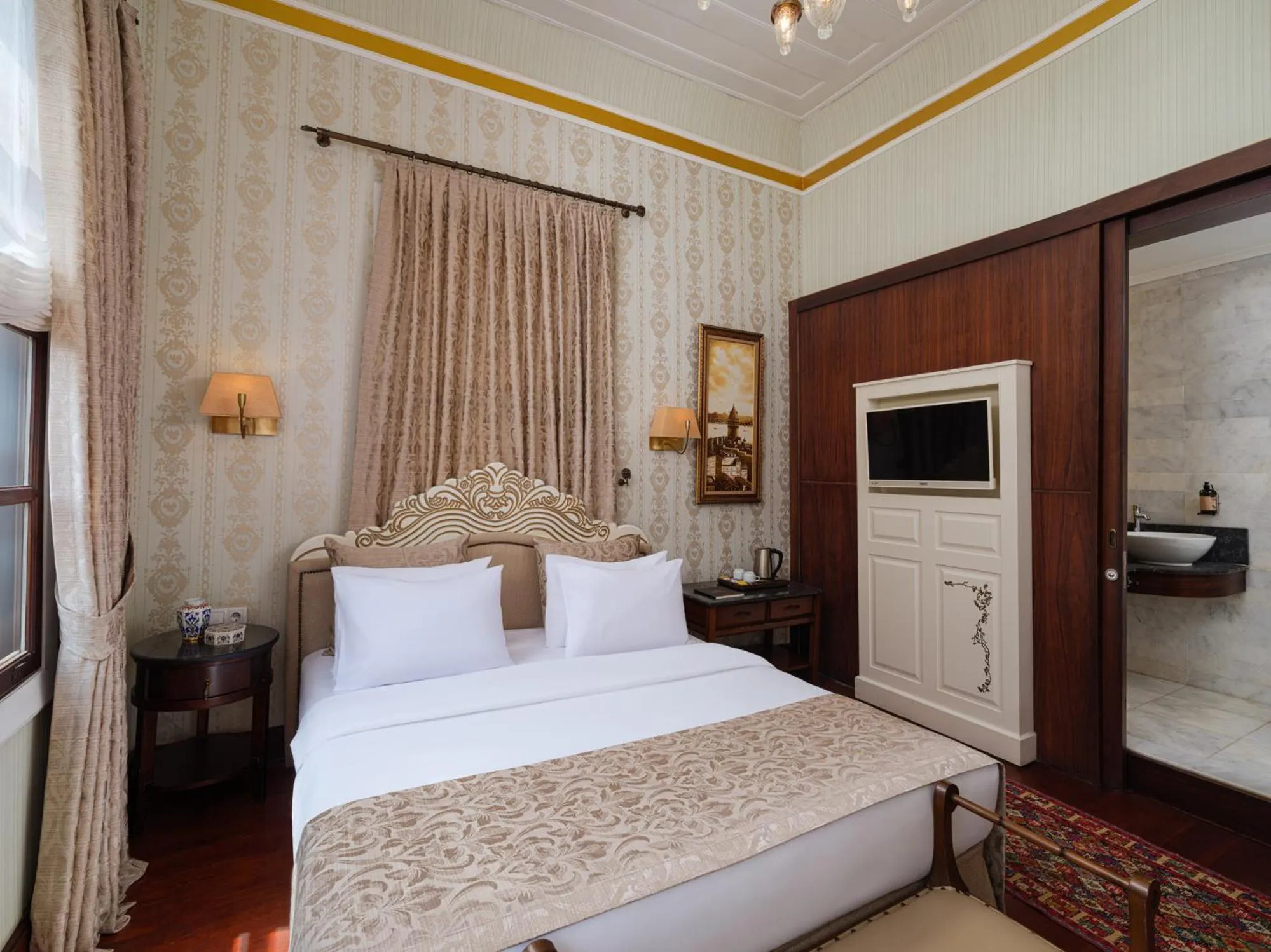 Bed in Hotel 1207 Special Class