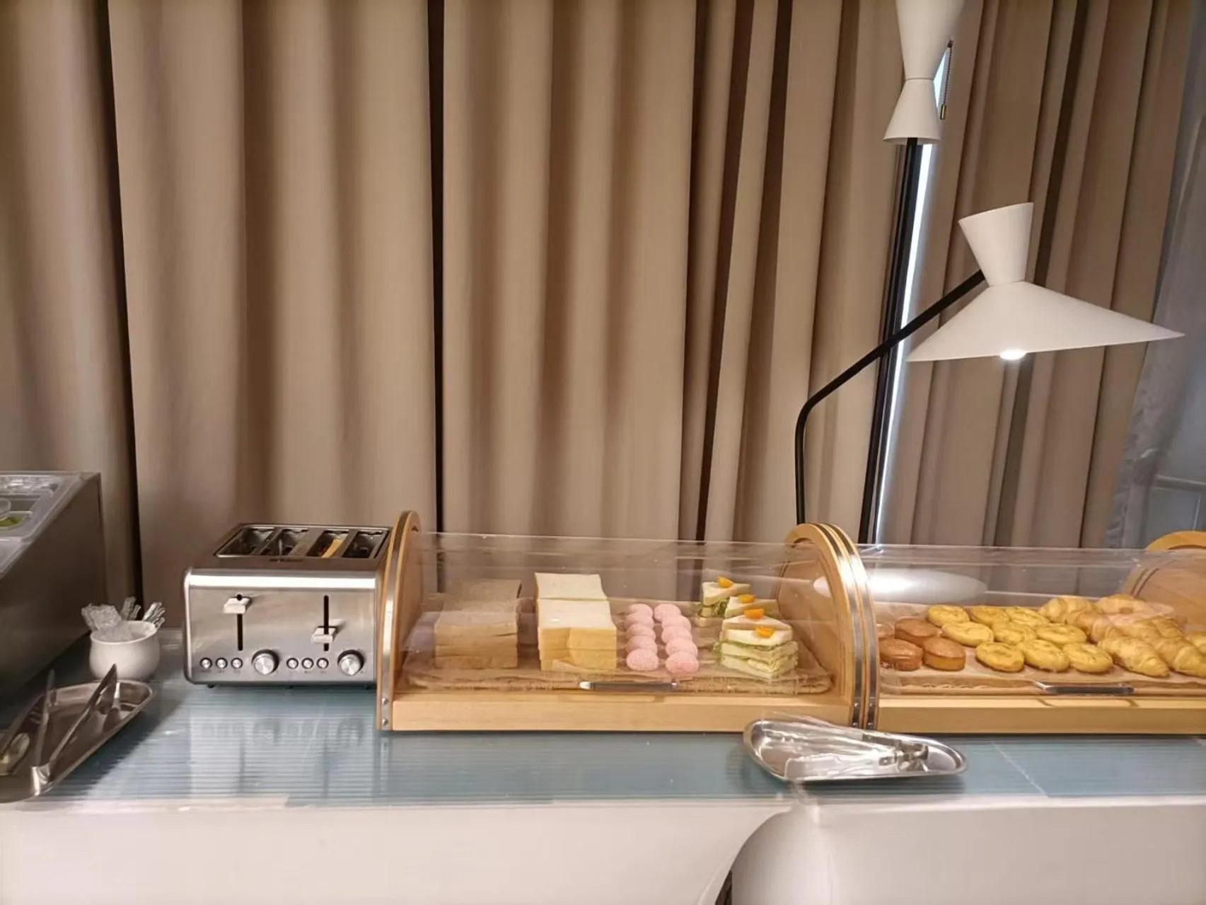 Breakfast in Shanghai Lujiazui Area BaBaiBan LANOU Hotel