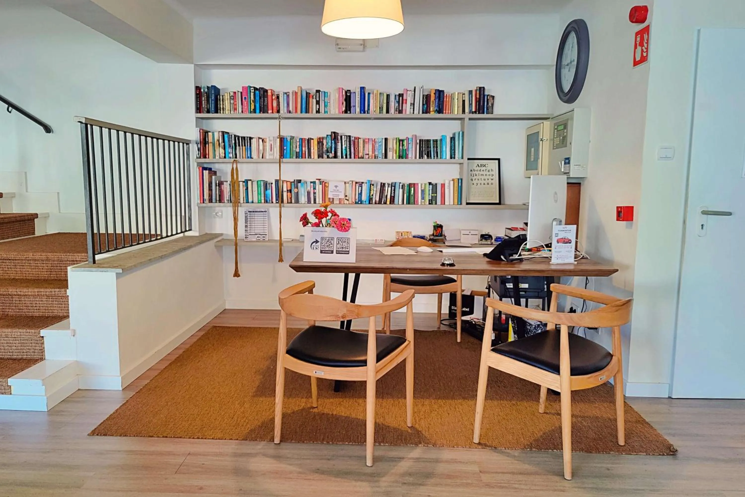 Library in Boutique Hotel Oriola