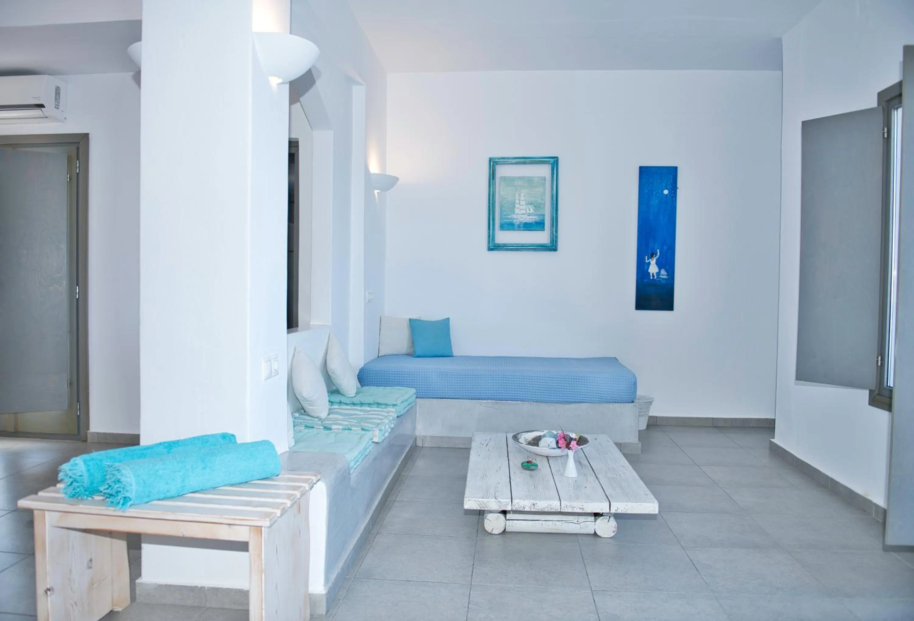 Seating area in The Last Sunbeam - Adults Only