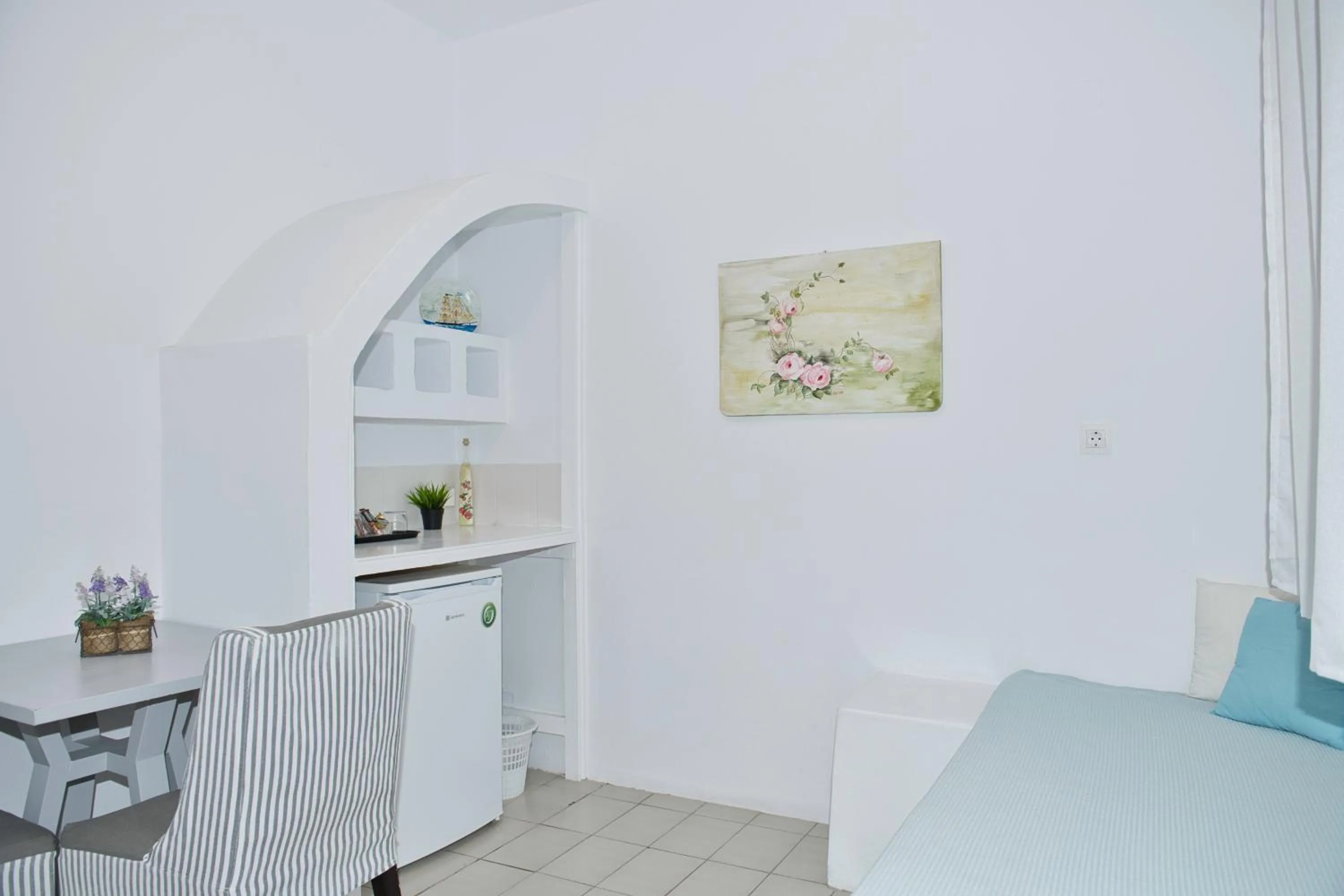 Seating area in The Last Sunbeam - Adults Only