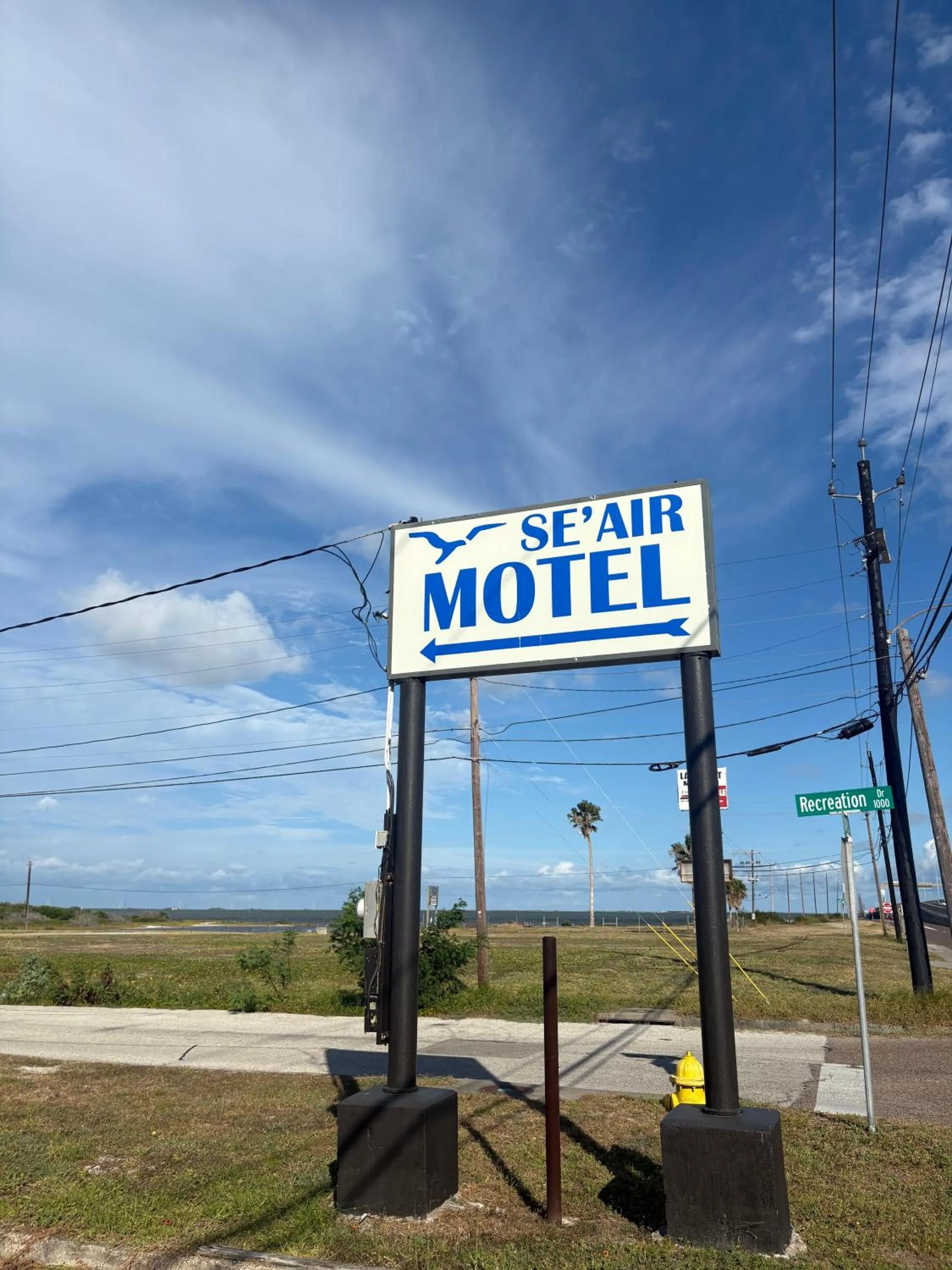 Facade/entrance in SE'Air Motel By Townhouse Corpus Christi - Padre Island Tx