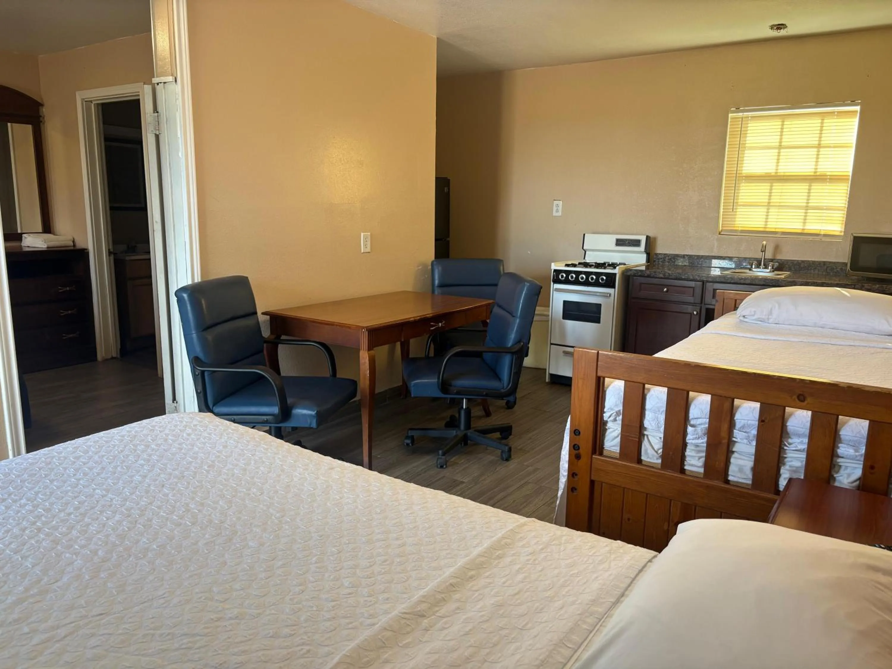 Bedroom, Bed in SE'Air Motel By Townhouse Corpus Christi - Padre Island Tx