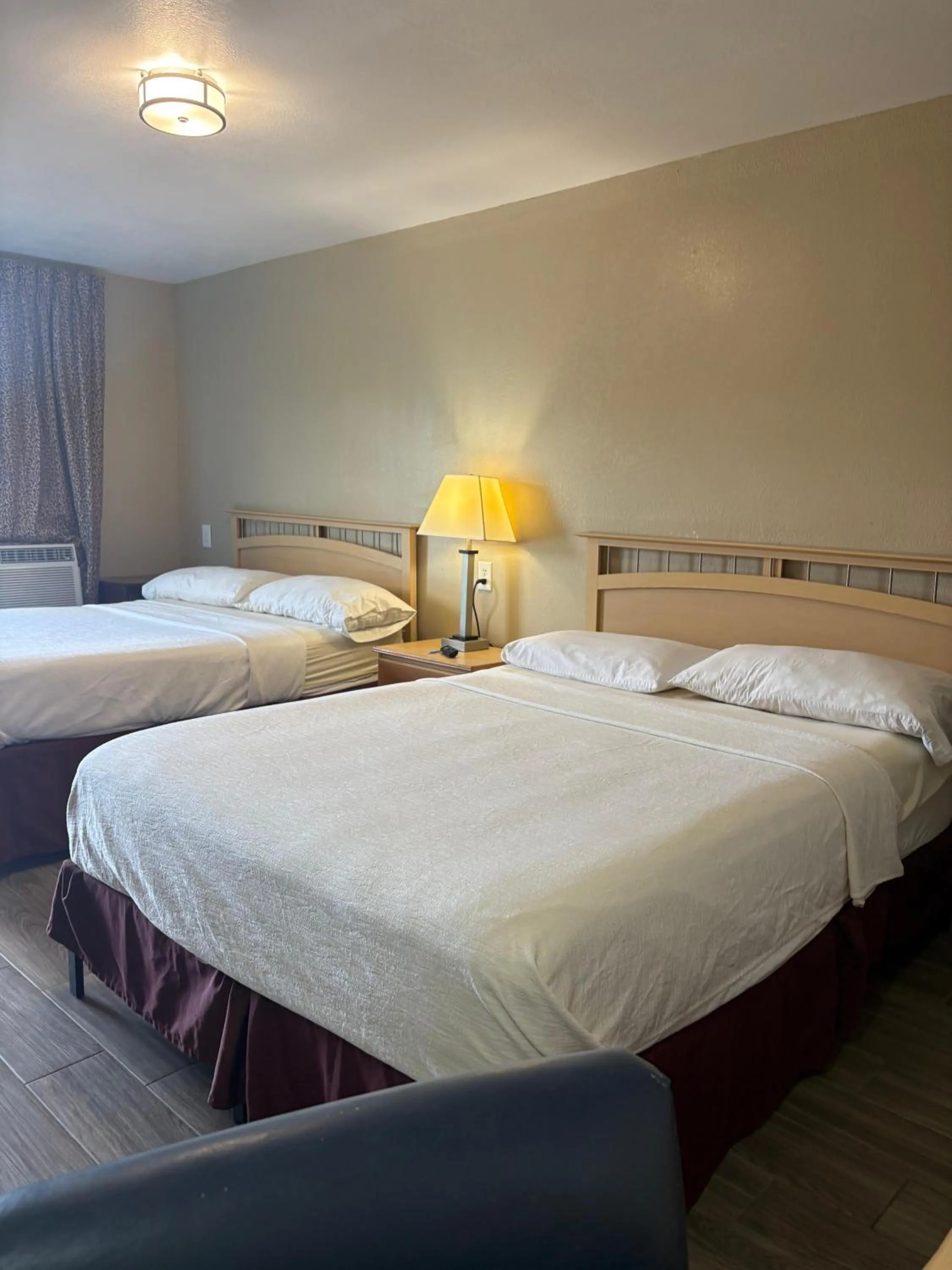 Bedroom, Bed in SE'Air Motel By Townhouse Corpus Christi - Padre Island Tx