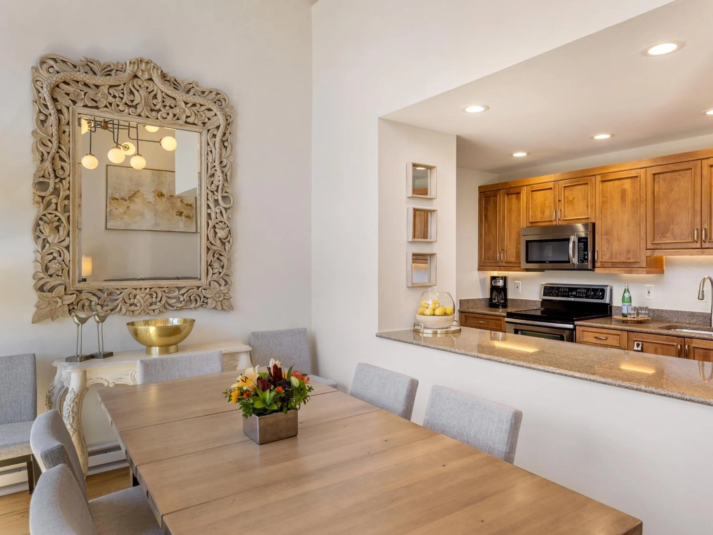 Dining area in The Landmark