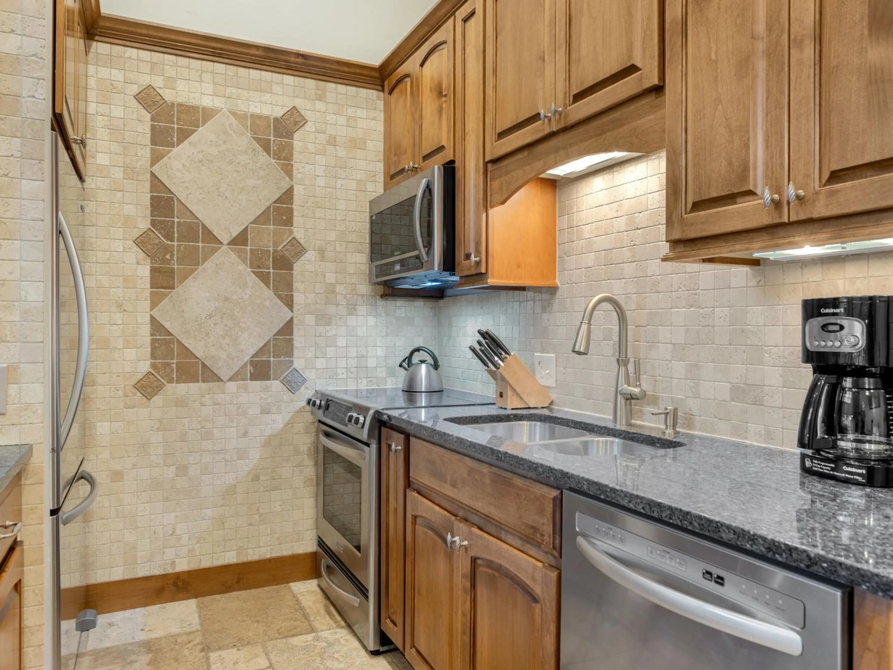 Kitchen or kitchenette in The Landmark