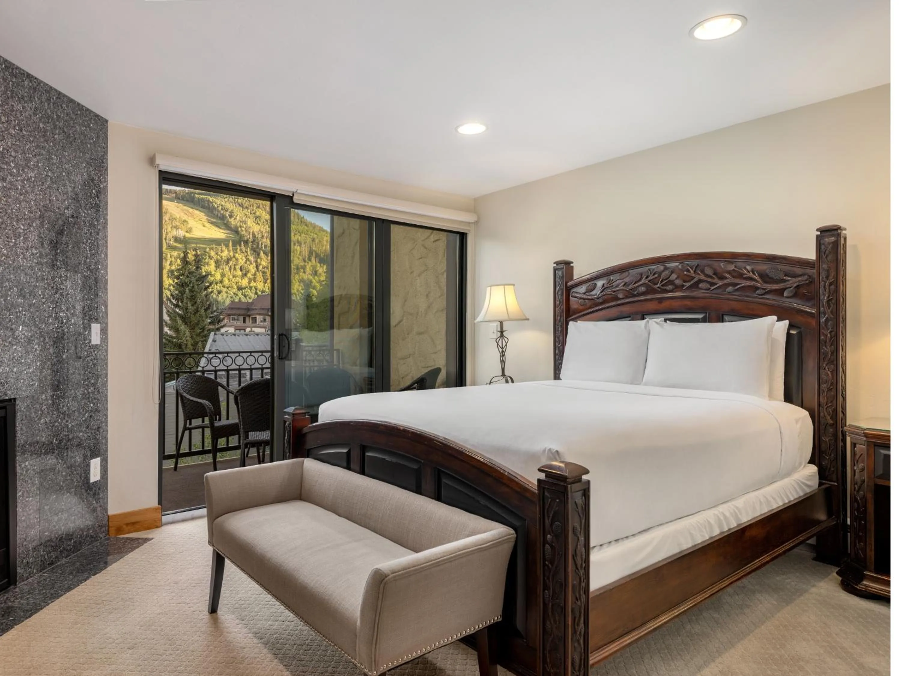 Bedroom, Bed in The Landmark