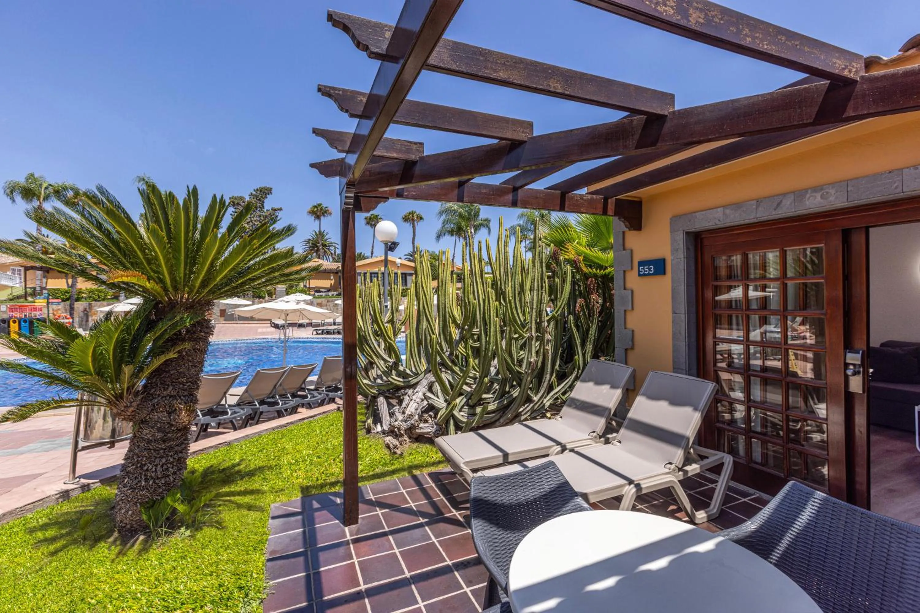 Photo of the whole room in Maspalomas Resort by Dunas