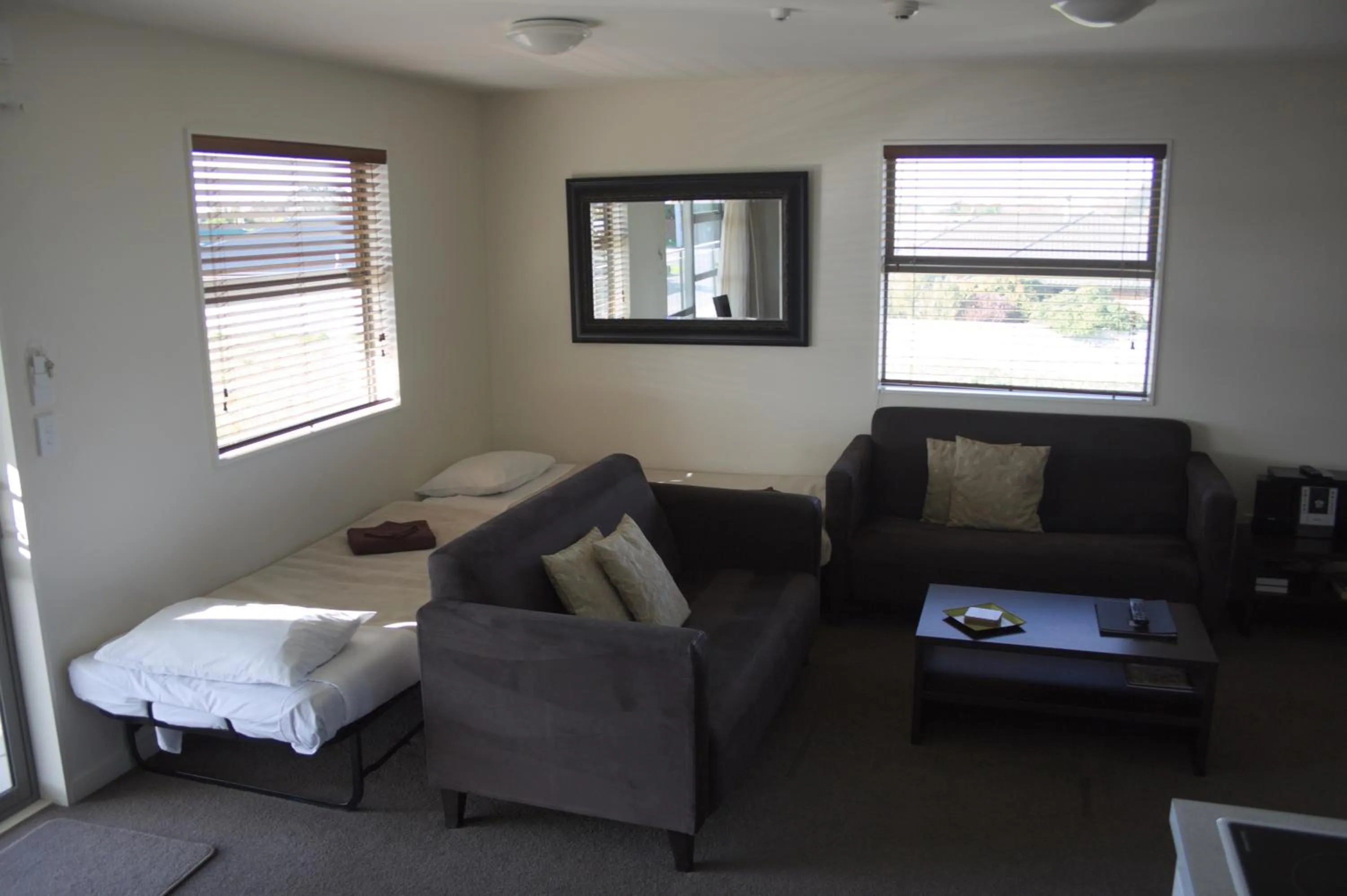 Bed in Pegasus Gateway Motels & Apartments