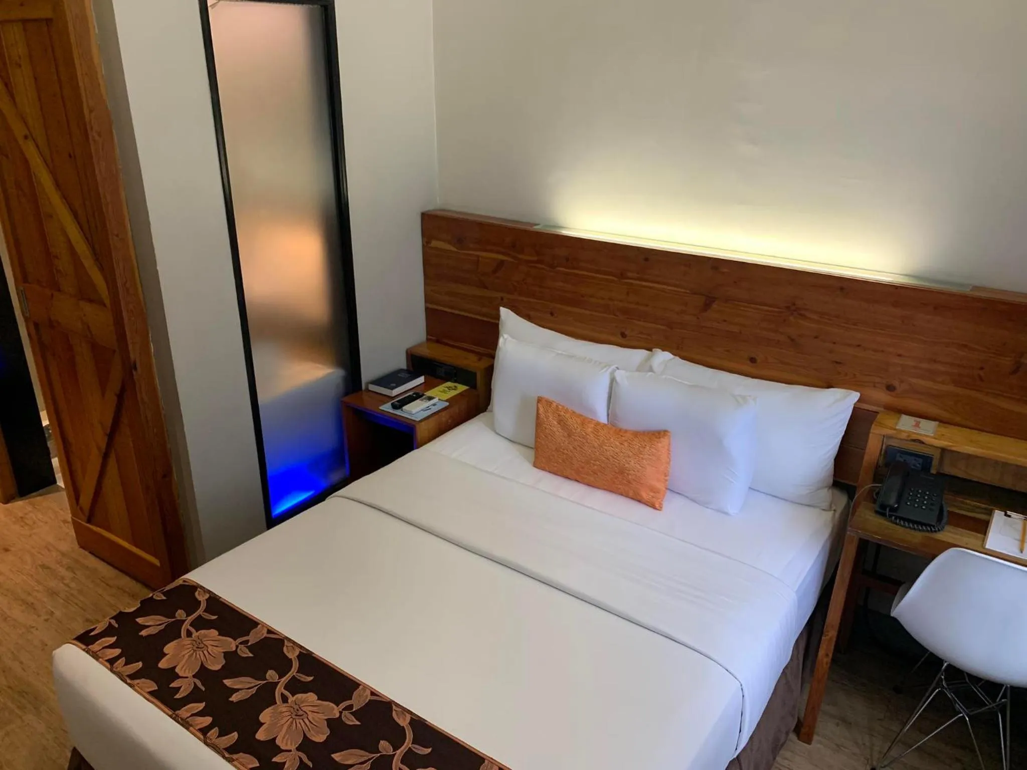 Bed in Cuarto Hotels Cebu