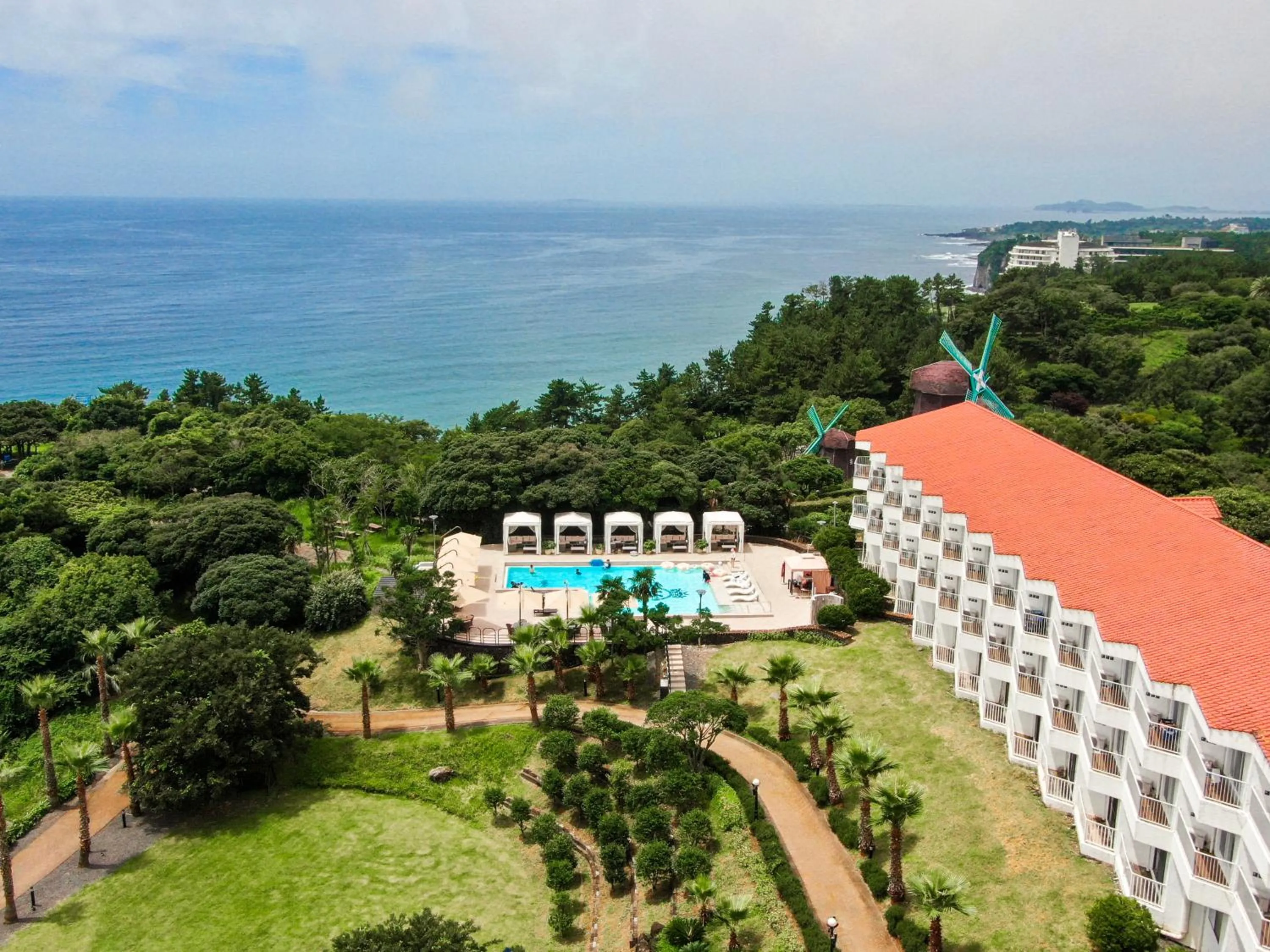Property building in Kensington Resort Jeju Jungmun