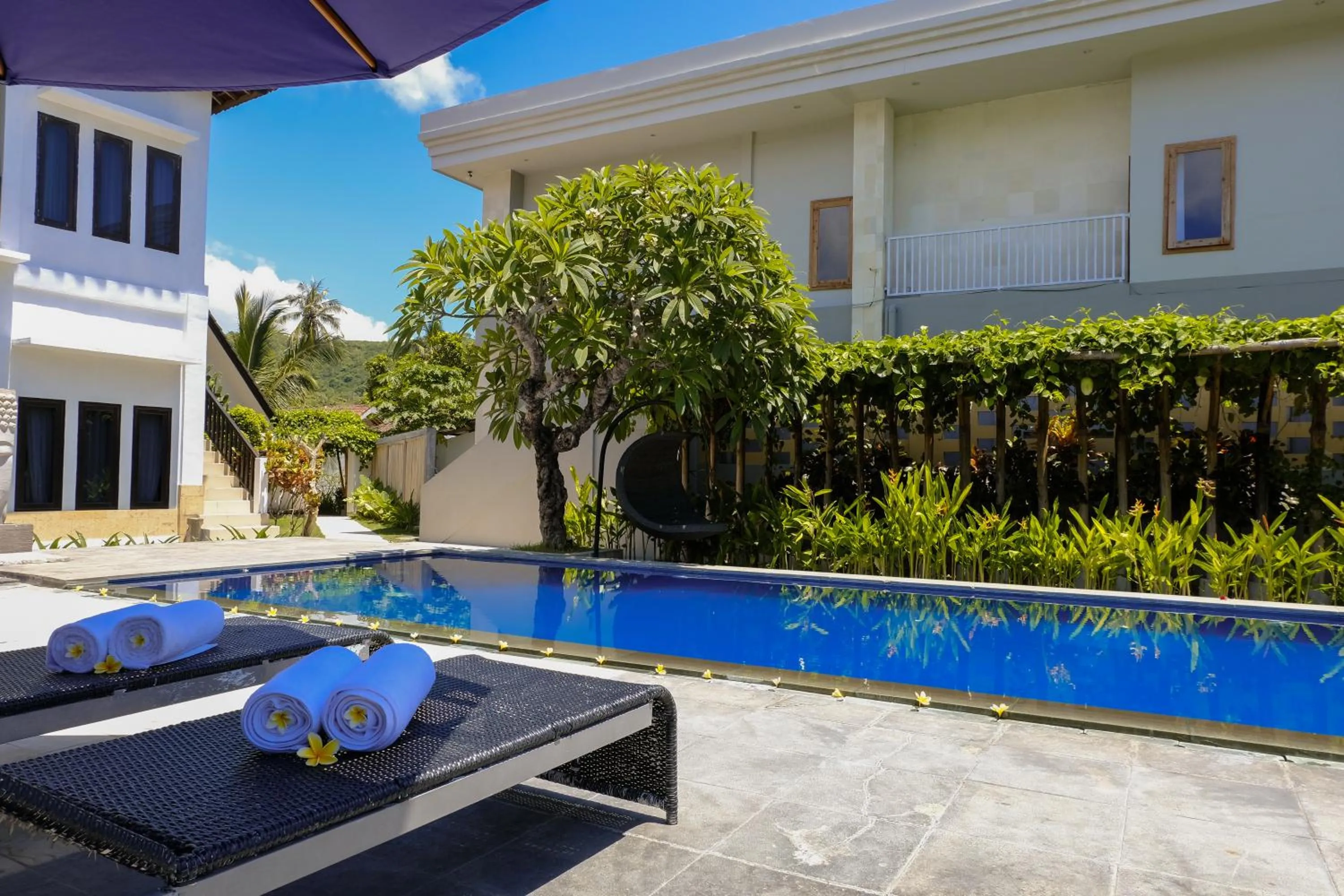 Swimming pool in JM Hotel Kuta Lombok