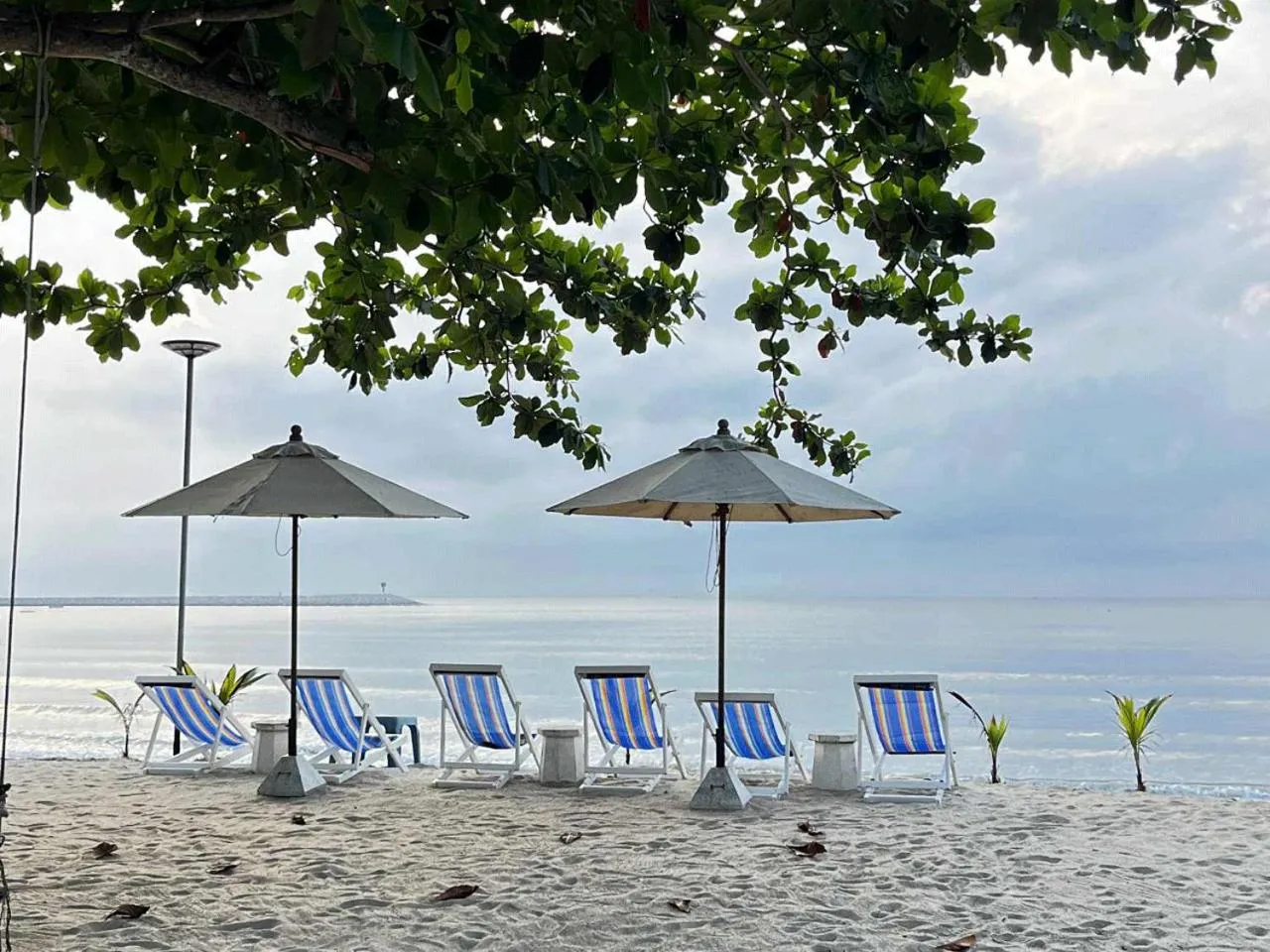 Beach in Ban Krut Resort