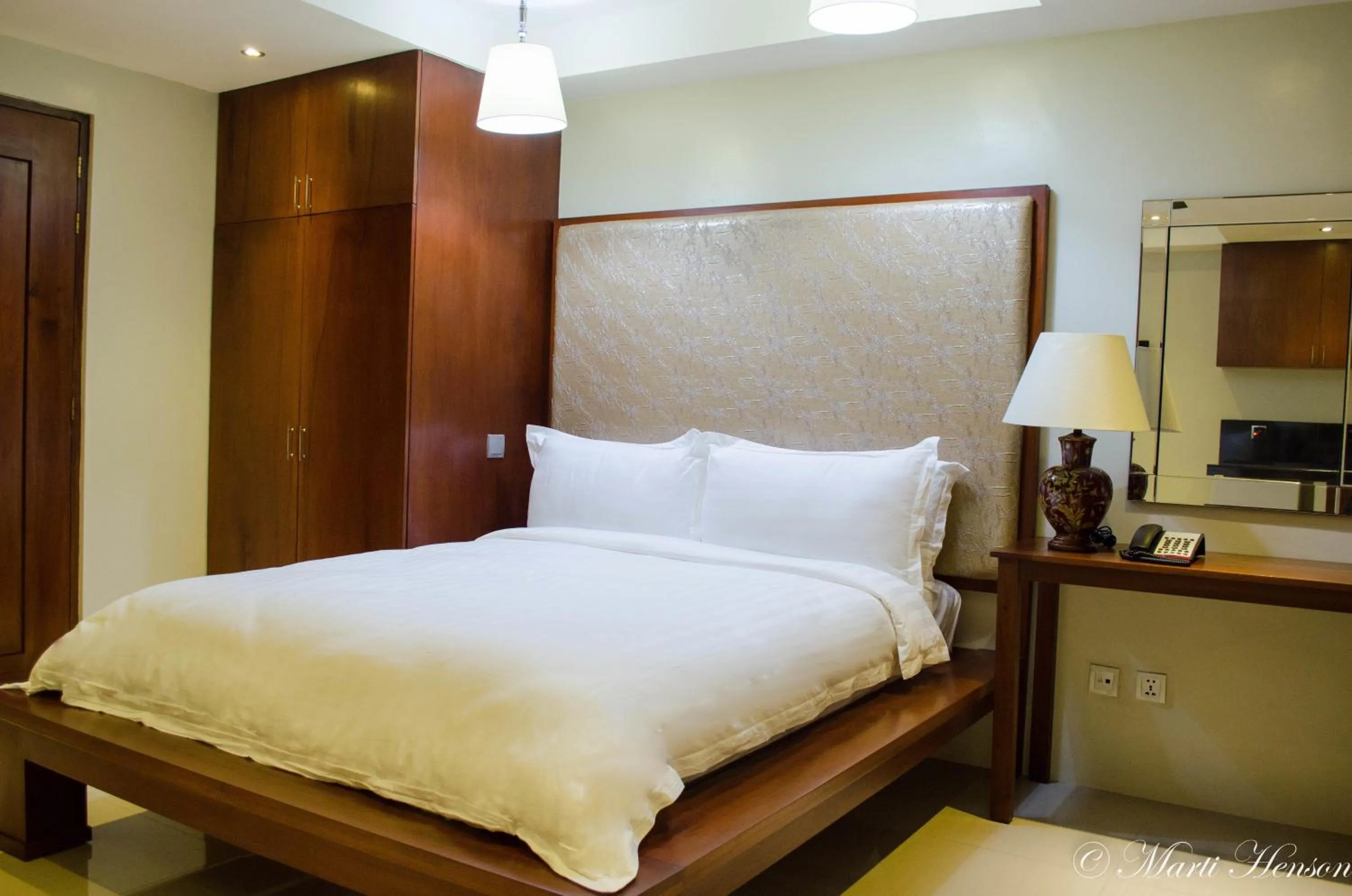 Bedroom, Bed in Ritz Hotel Angeles