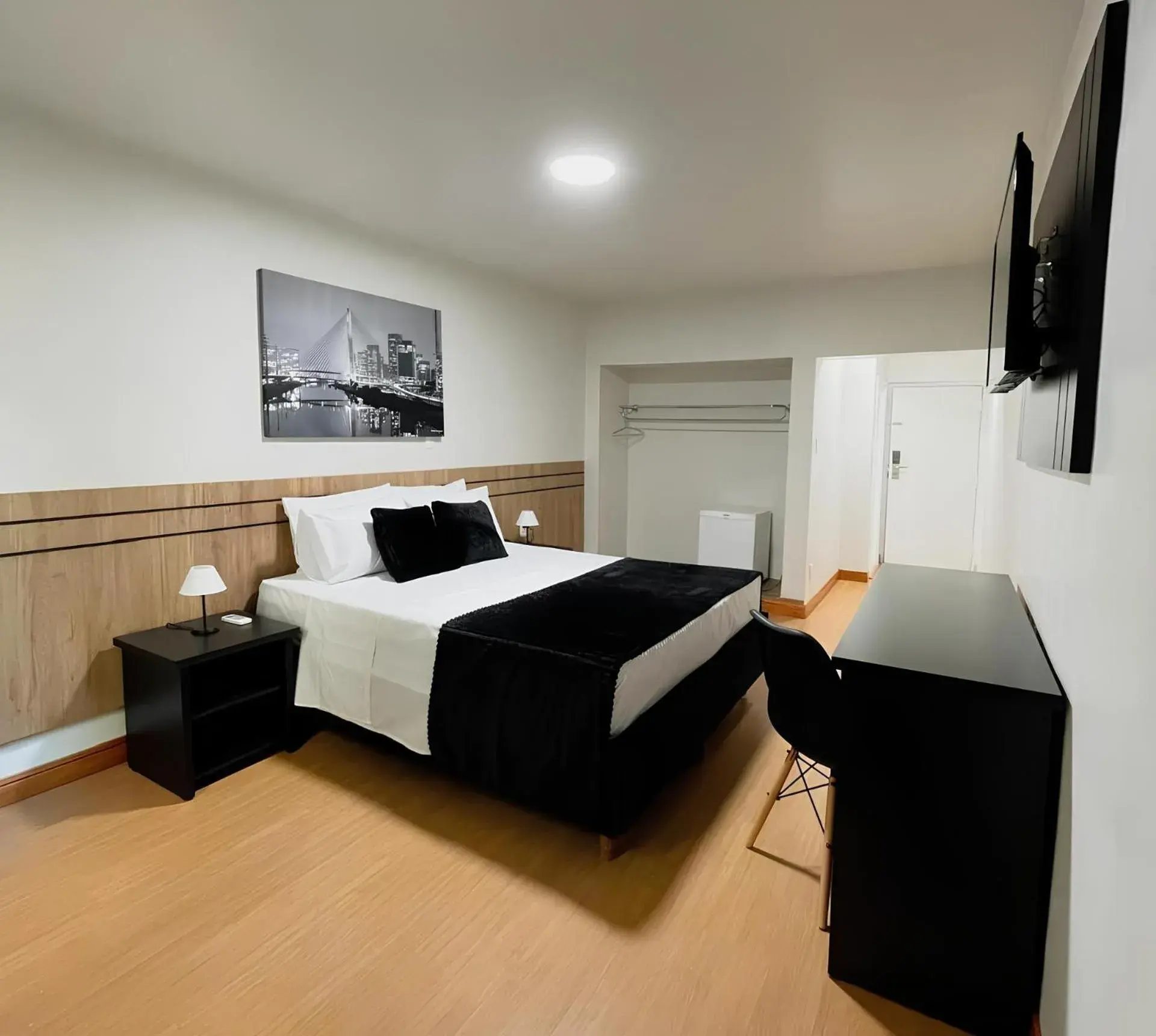 Superior Double Room in Hotel Nacional Inn São Paulo- Próximo ao SAMPA SKY Superior Double Room in Hotel Nacional Inn São Paulo- Próximo ao SAMPA SKY