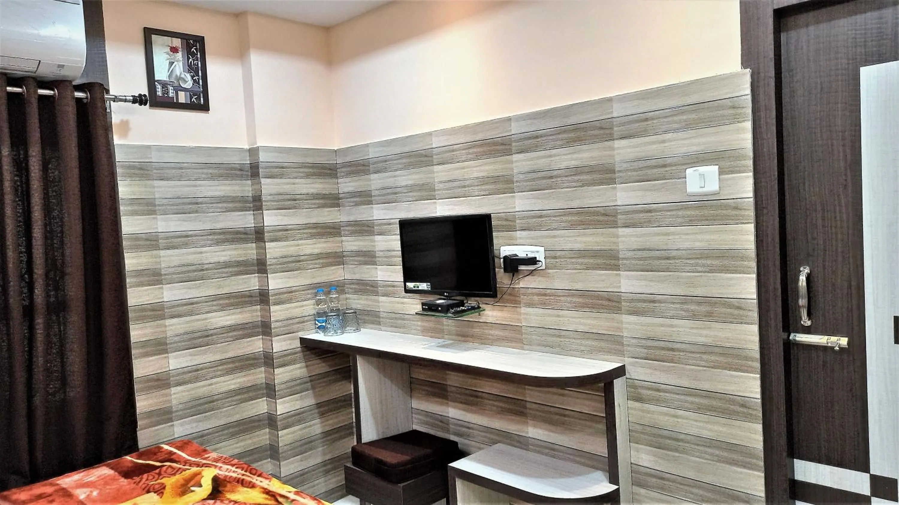 TV and multimedia in Hotel Prince B