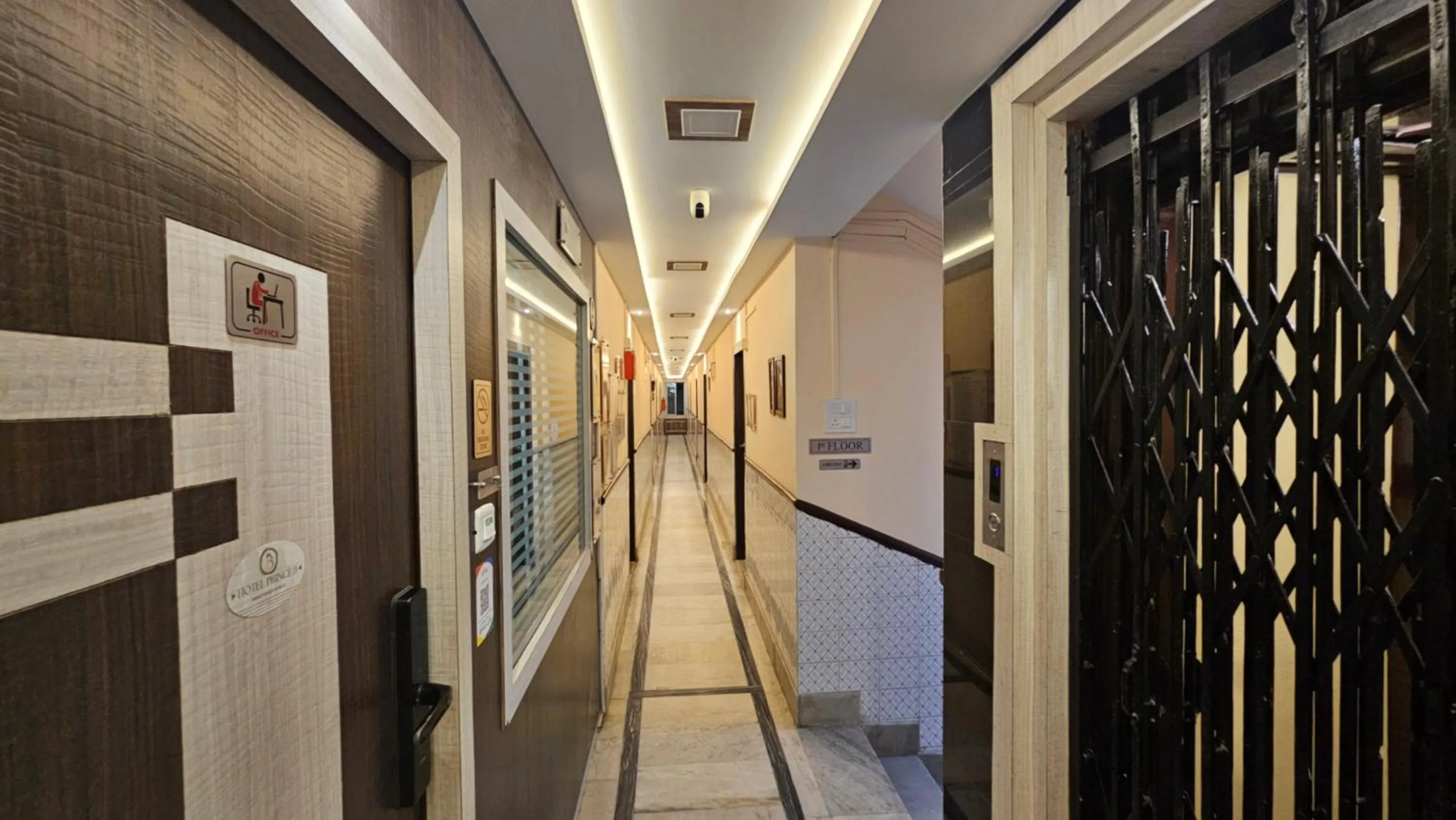 Lobby or reception in Hotel Prince B