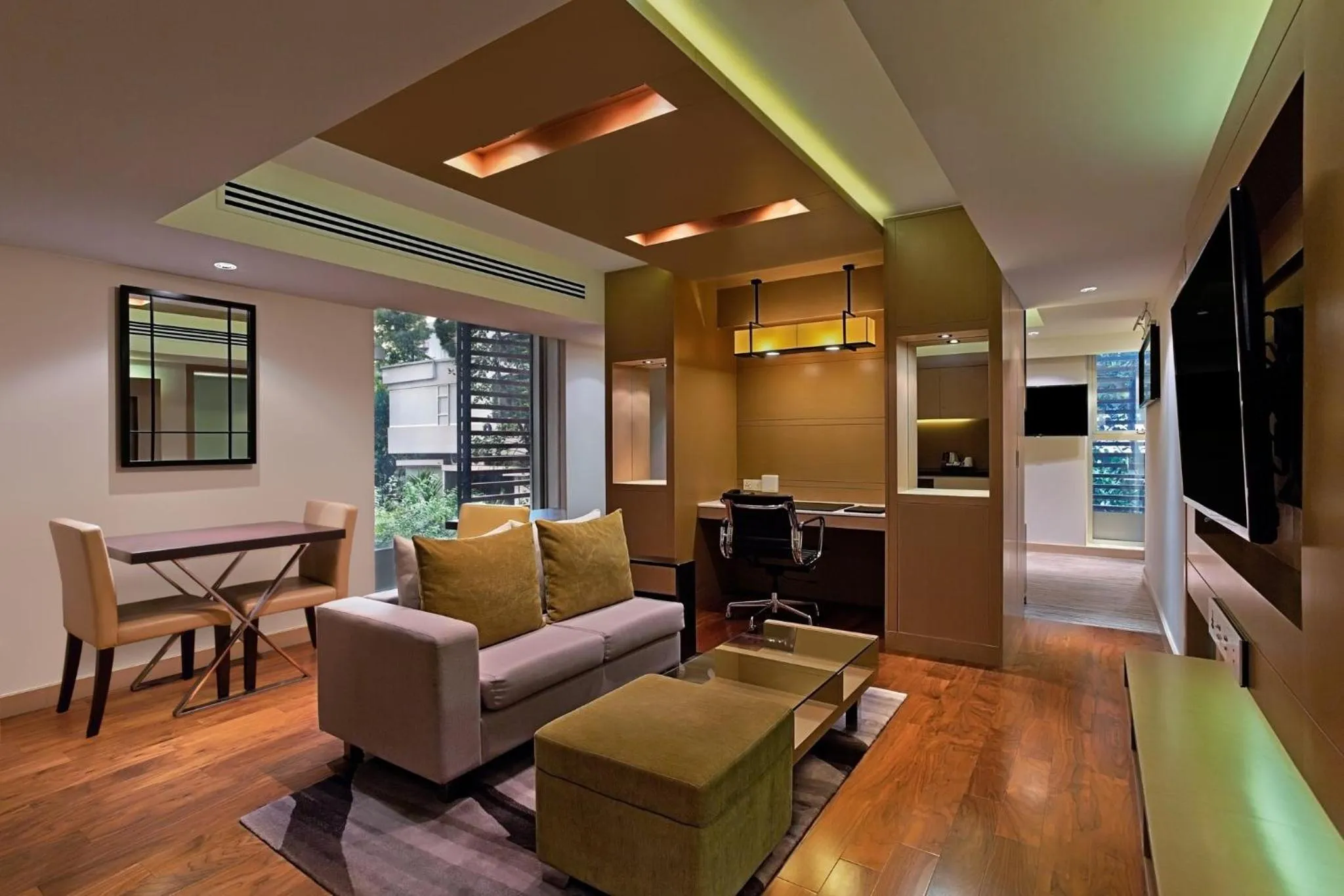 Photo of the whole room in Crowne Plaza Dhaka Gulshan by IHG