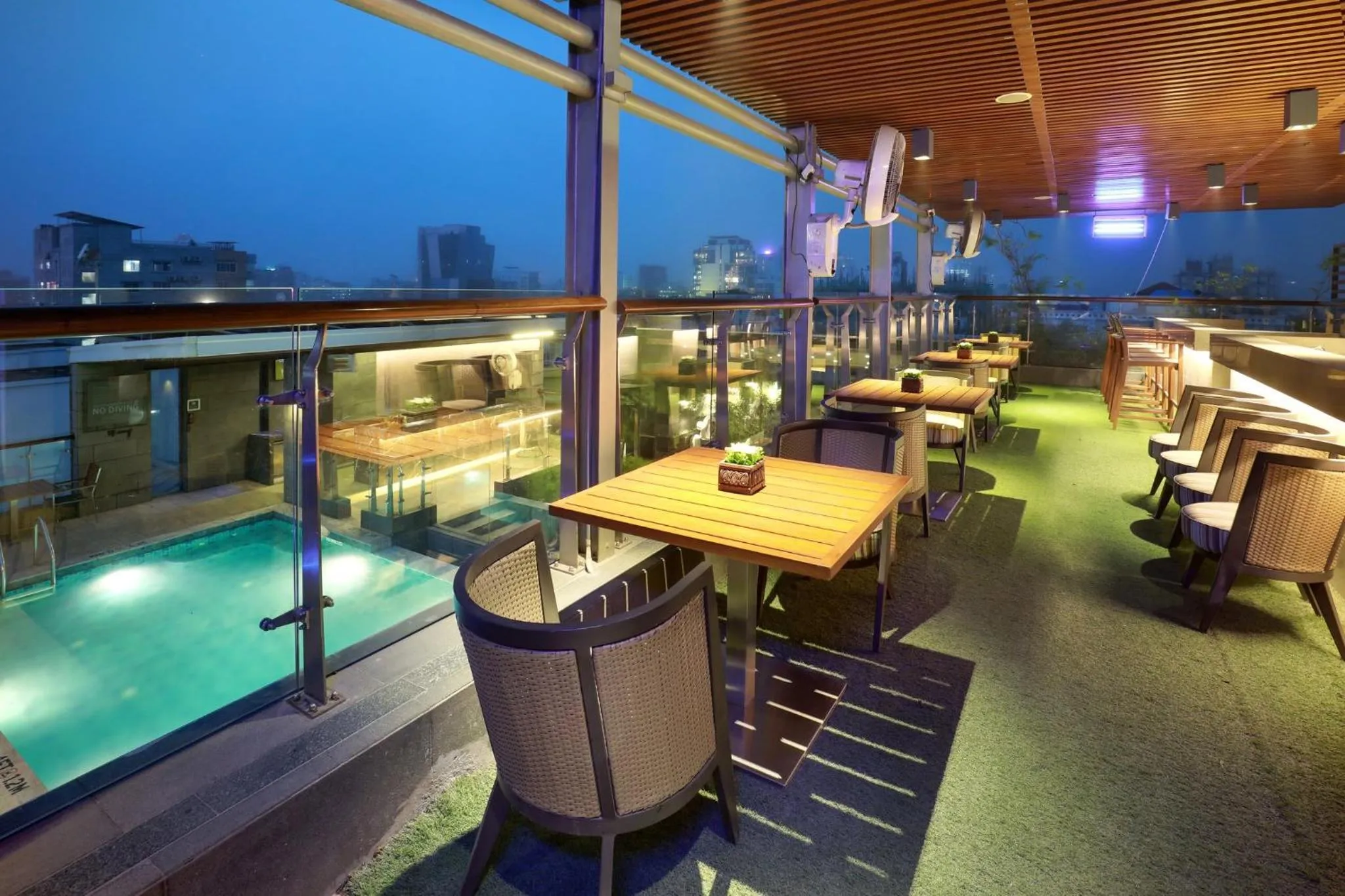 Restaurant/places to eat in Crowne Plaza Dhaka Gulshan by IHG