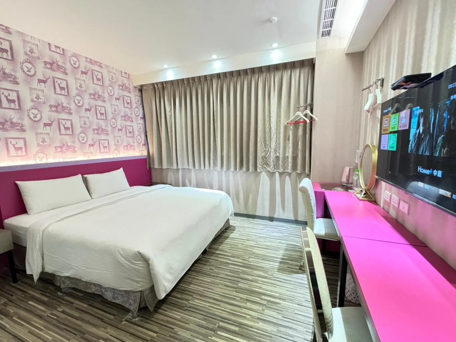 bunk bed, Bed in 191 Hotel