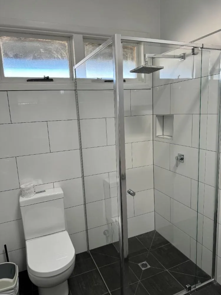 Bathroom in San Remo Hotel Motel