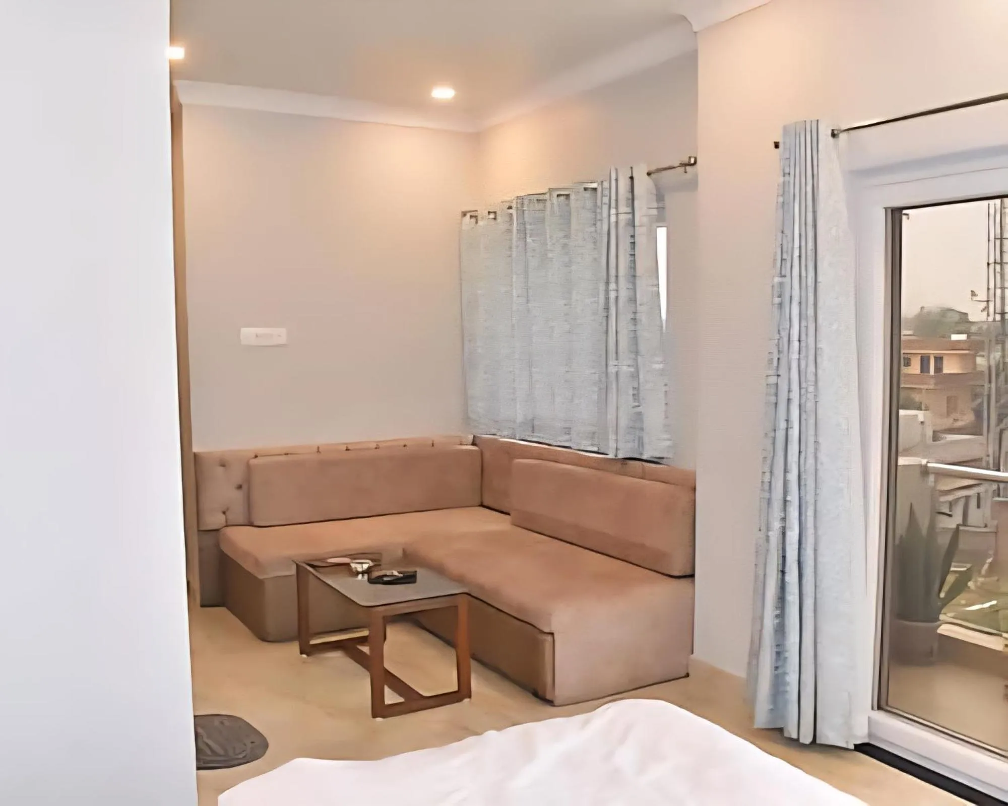 Bed in Hotel The Lake Castle, Ranchi, Jharkhand