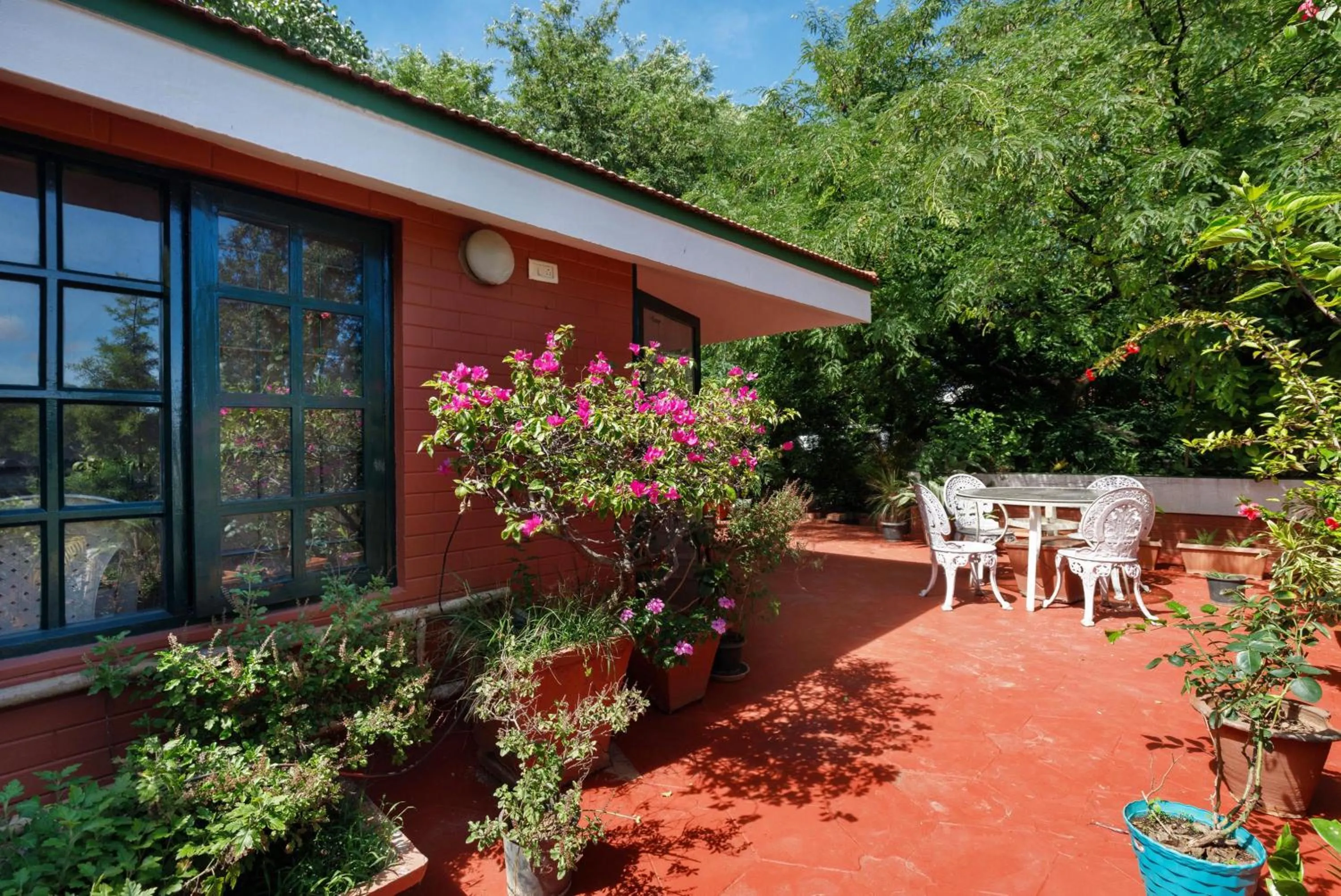 Casa Bianca by Red OliveNr Taj MG RoadPvt Garden